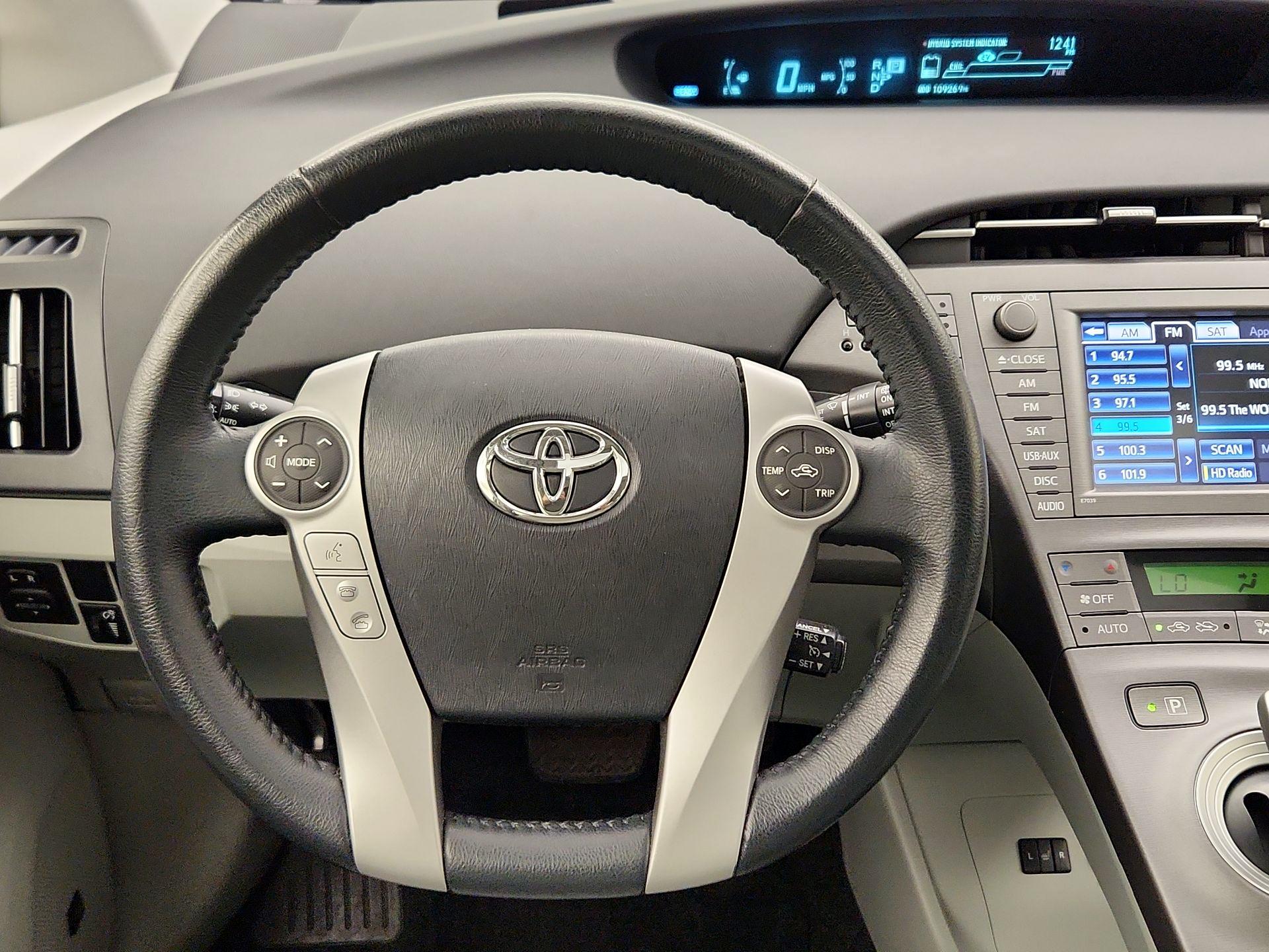 Thumbnail: 2015 Toyota Prius - 10