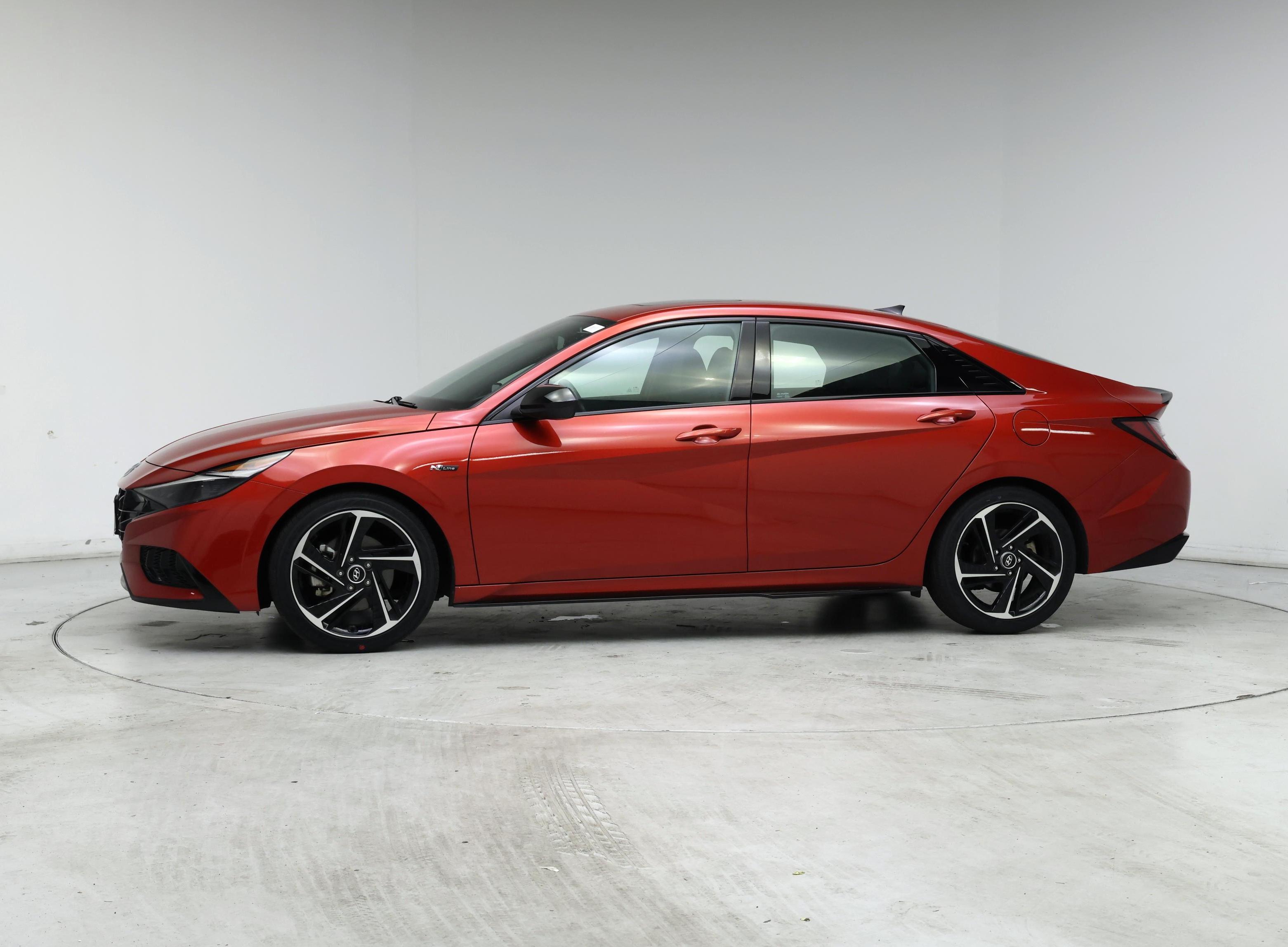 Thumbnail: 2021 Hyundai Elantra - 3