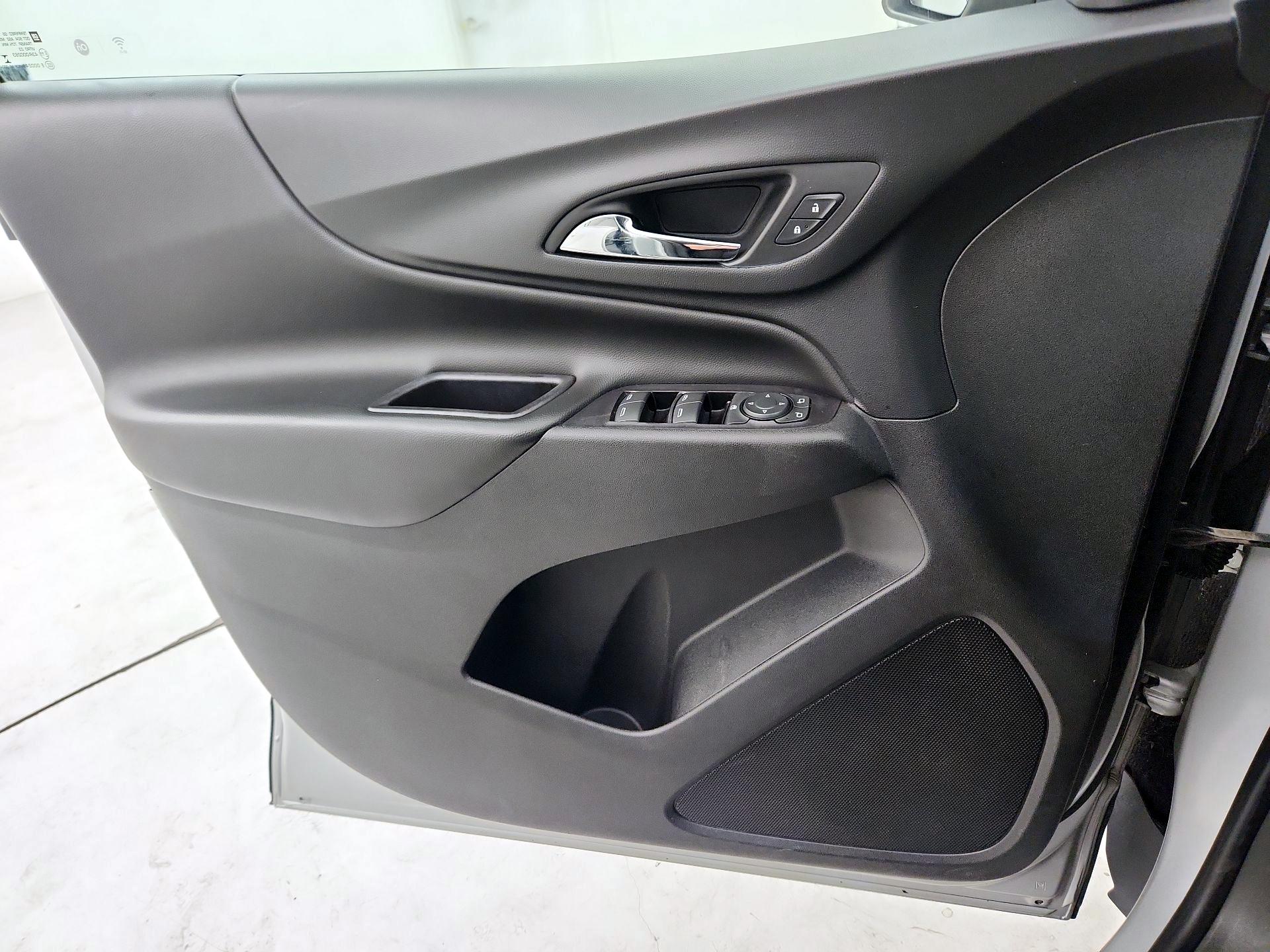 Thumbnail: 2019 Chevrolet Equinox - 12