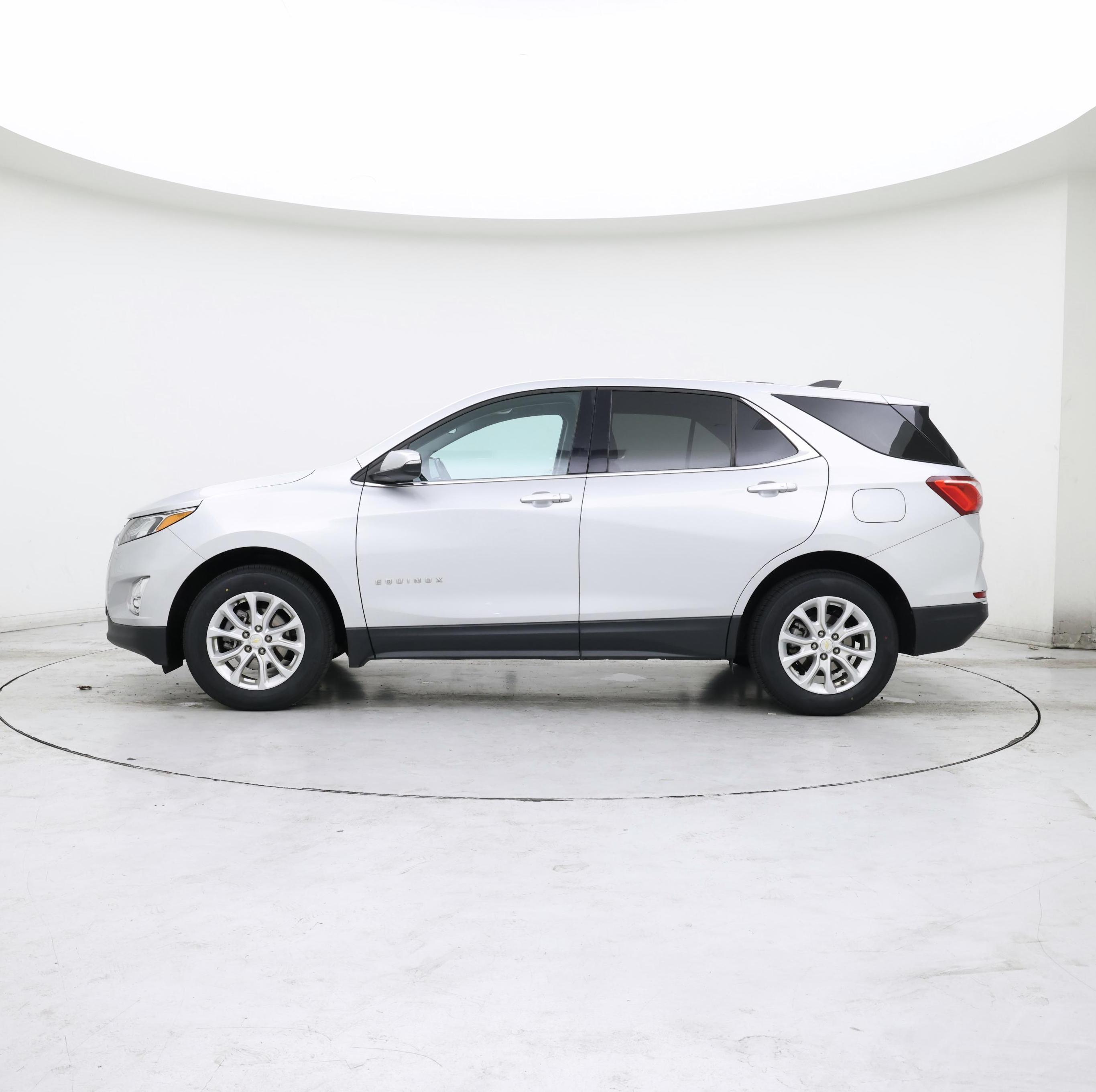 Thumbnail: 2019 Chevrolet Equinox - 3