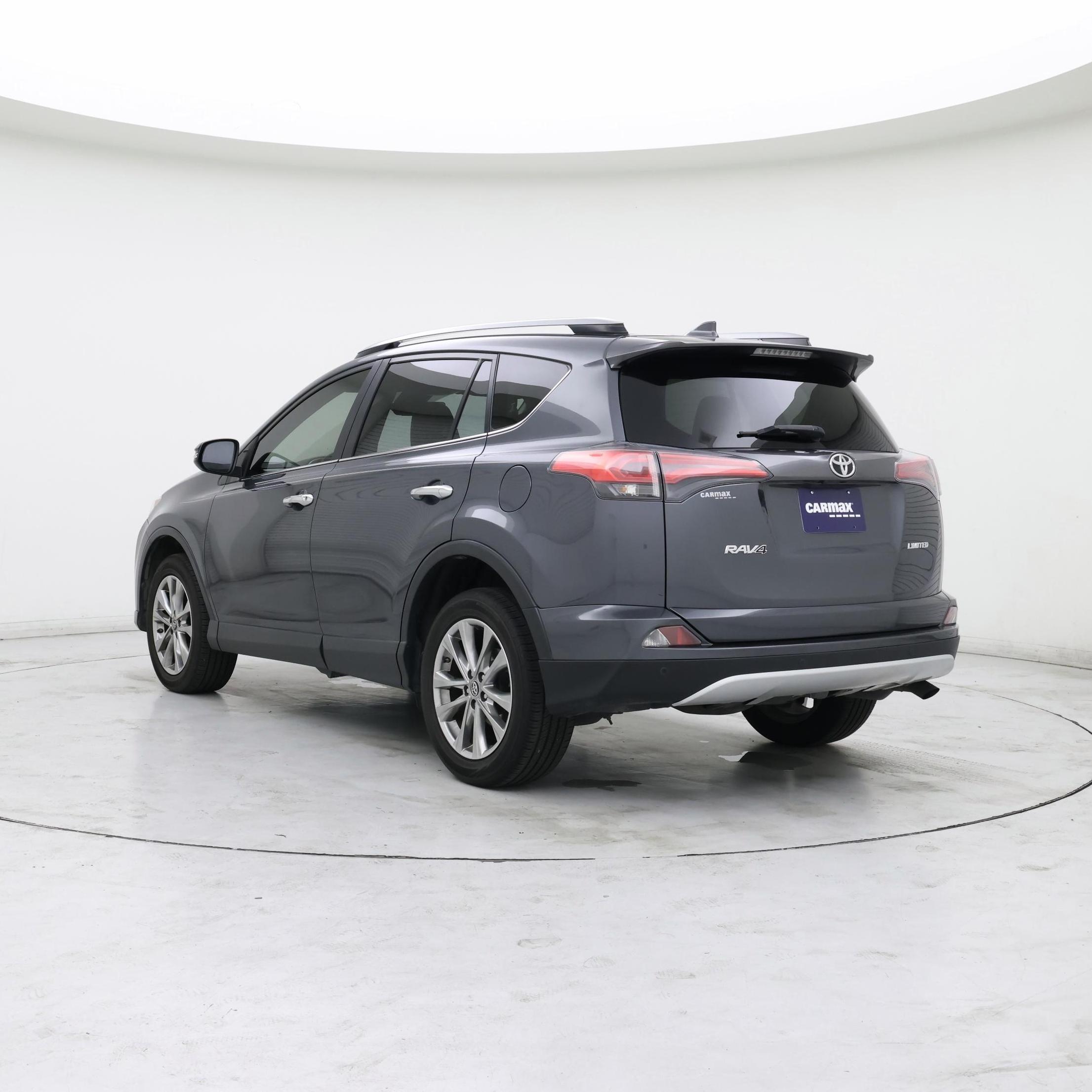 Thumbnail: 2017 Toyota RAV4 - 2