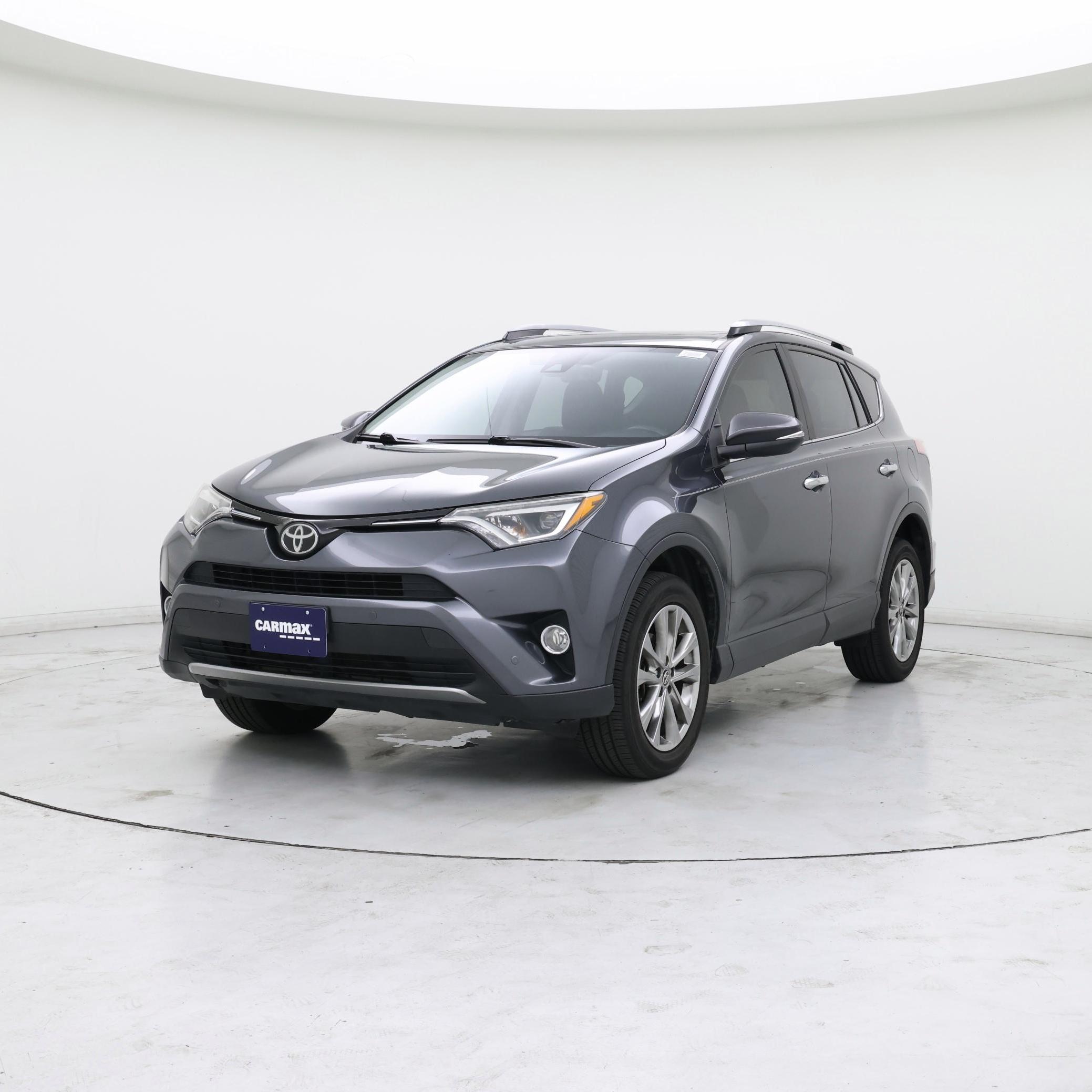 Thumbnail: 2017 Toyota RAV4 - 4
