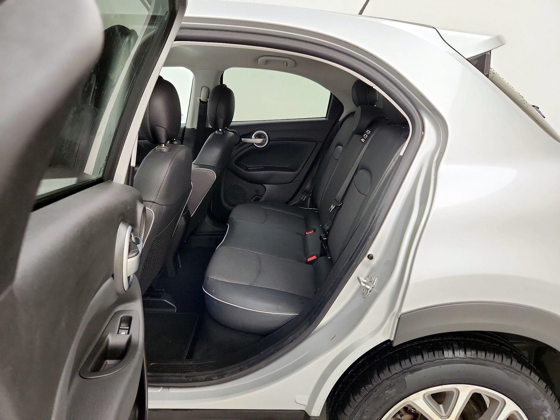 Thumbnail: 2016 Fiat 500X - 18