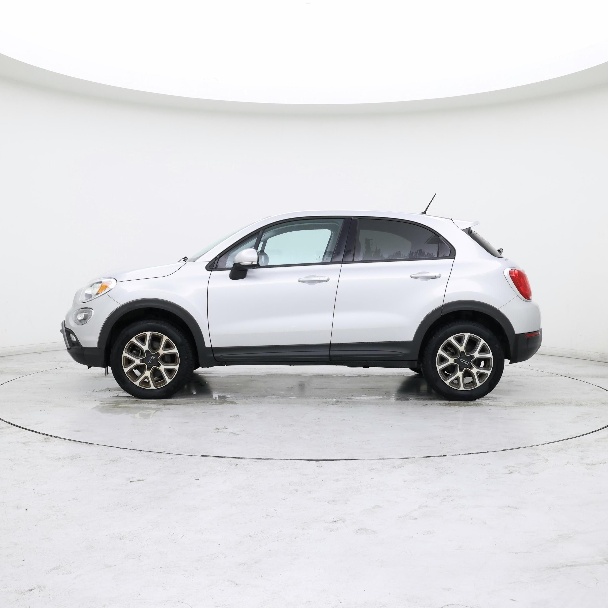 Thumbnail: 2016 Fiat 500X - 3