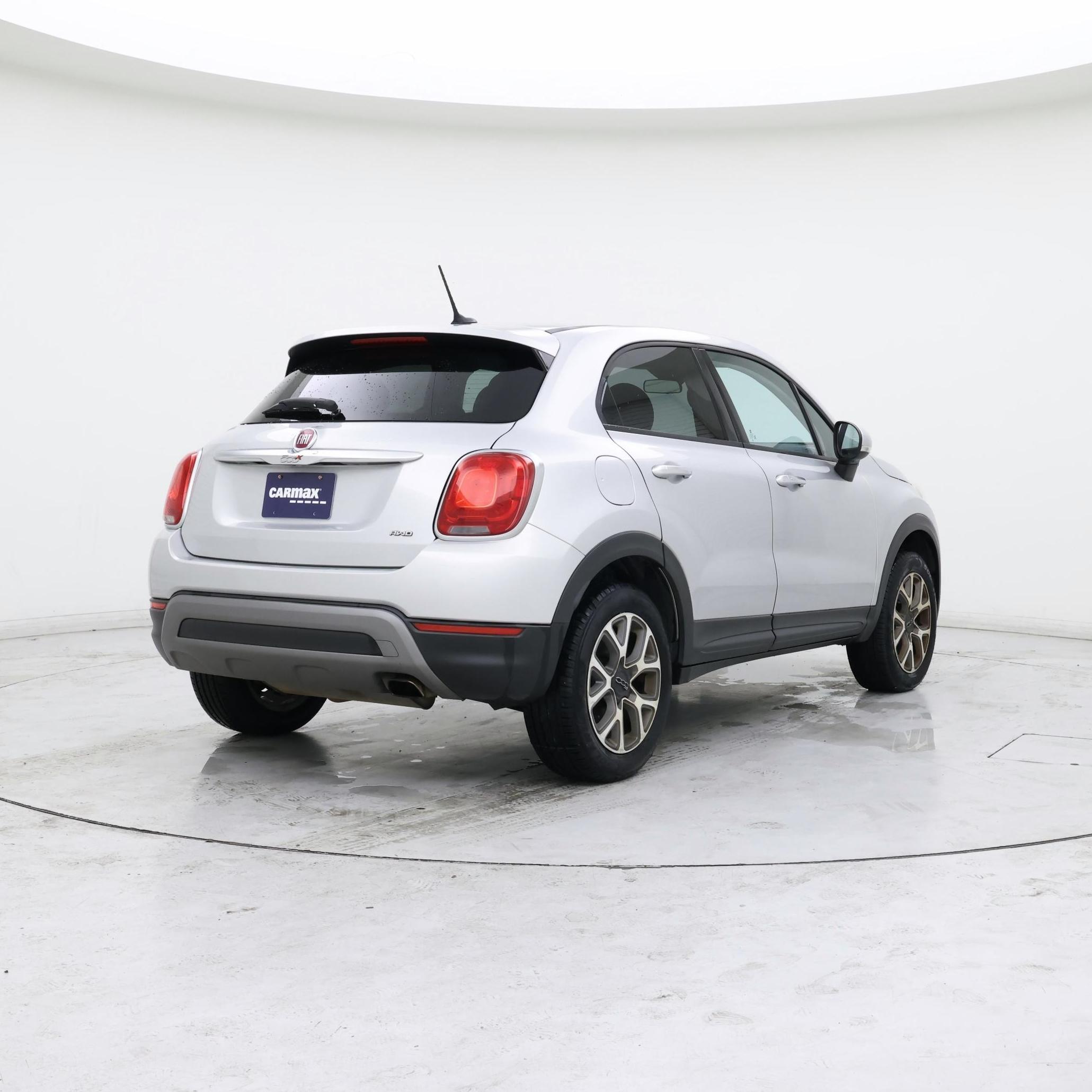 Thumbnail: 2016 Fiat 500X - 8