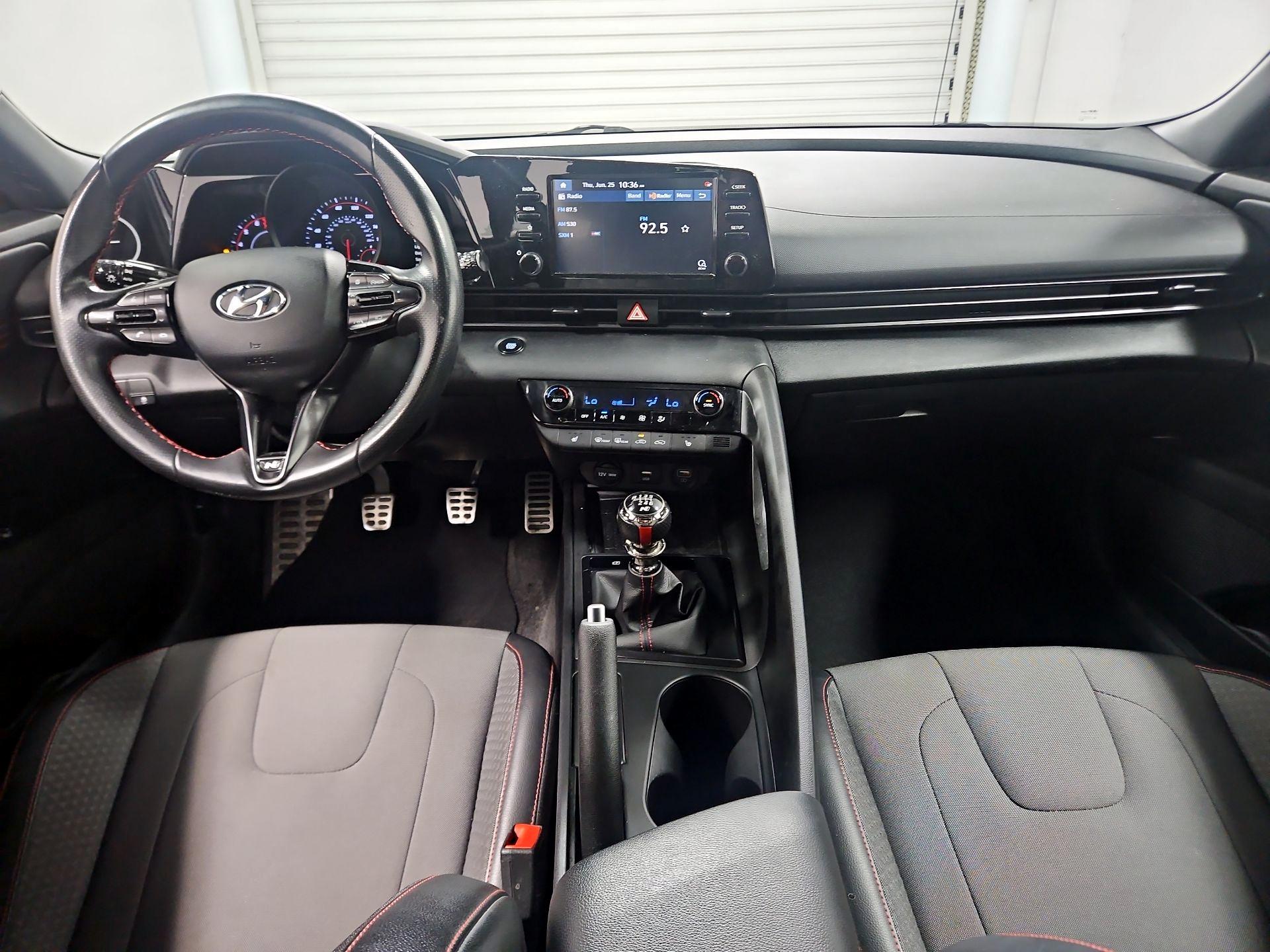 Thumbnail: 2022 Hyundai Elantra - 9