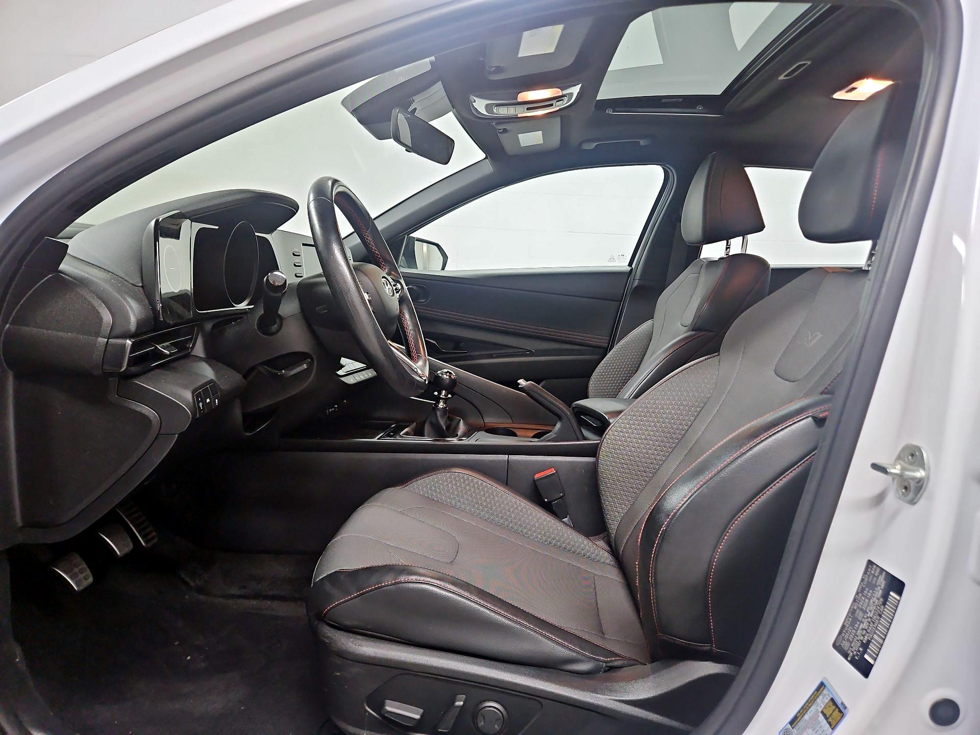 Thumbnail: 2022 Hyundai Elantra - 19