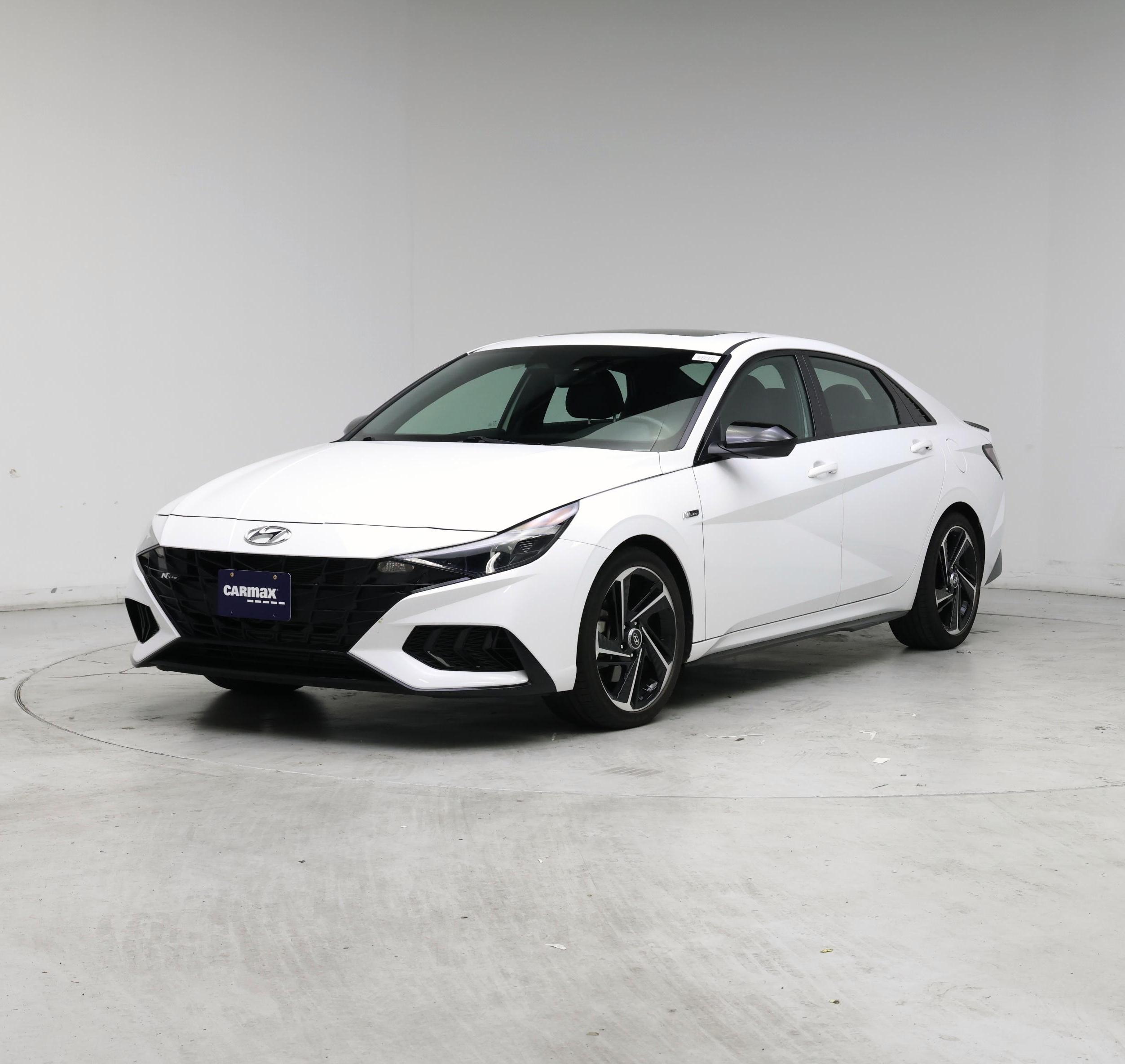 Thumbnail: 2022 Hyundai Elantra - 4