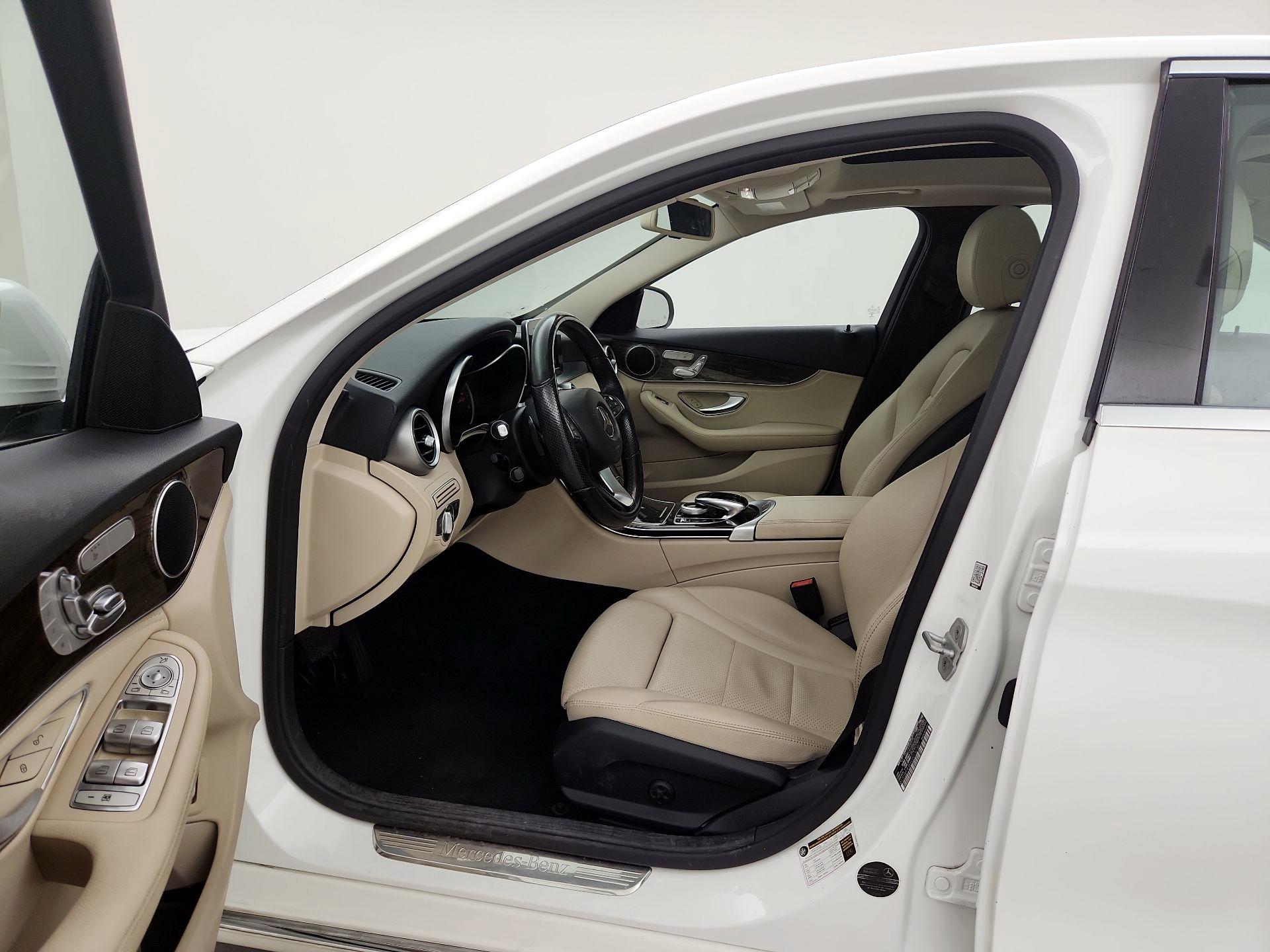 Thumbnail: 2016 Mercedes-Benz C-Class - 11