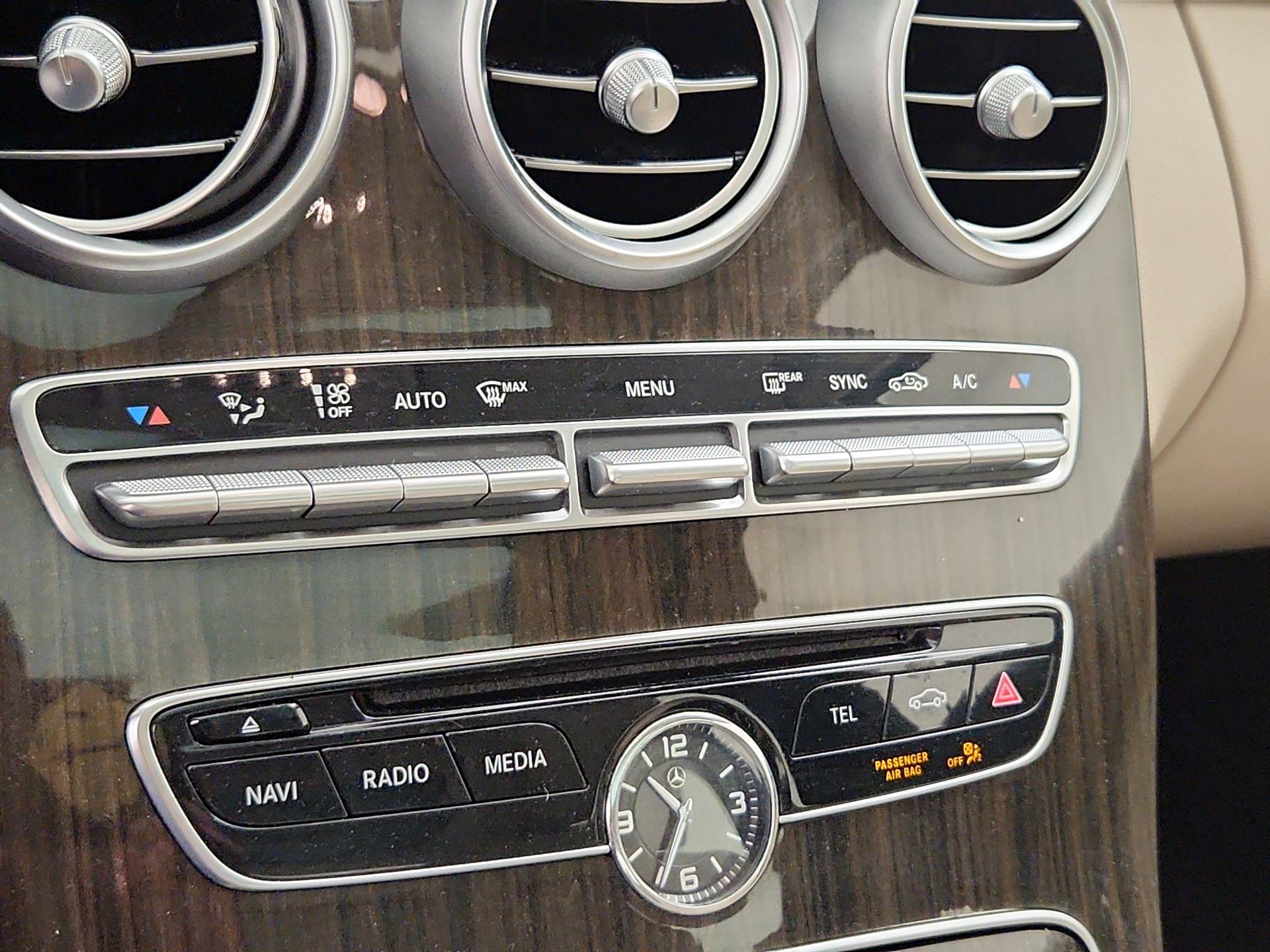 Thumbnail: 2016 Mercedes-Benz C-Class - 17