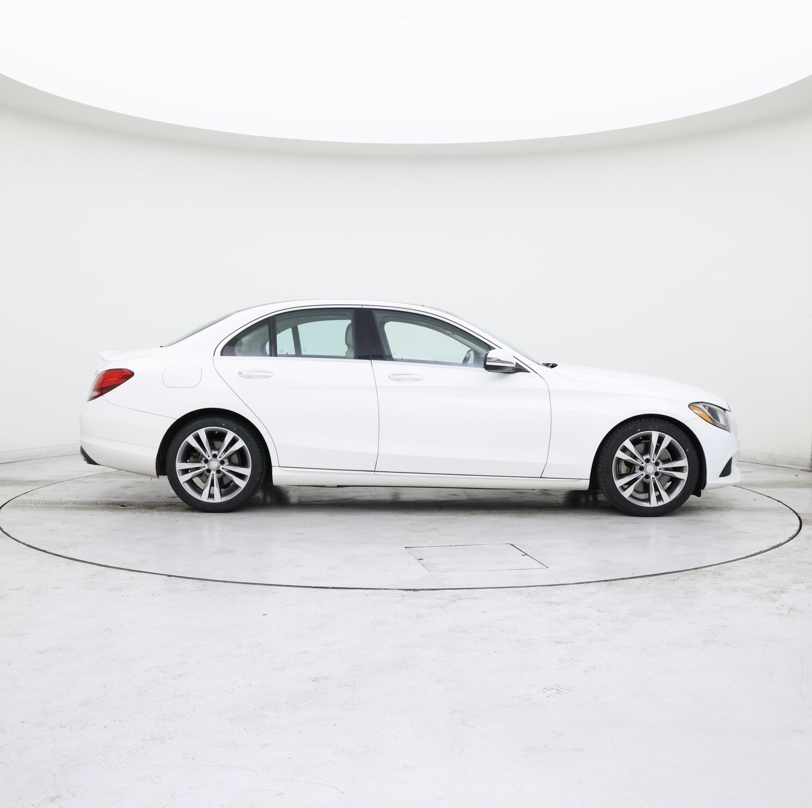 Thumbnail: 2016 Mercedes-Benz C-Class - 7