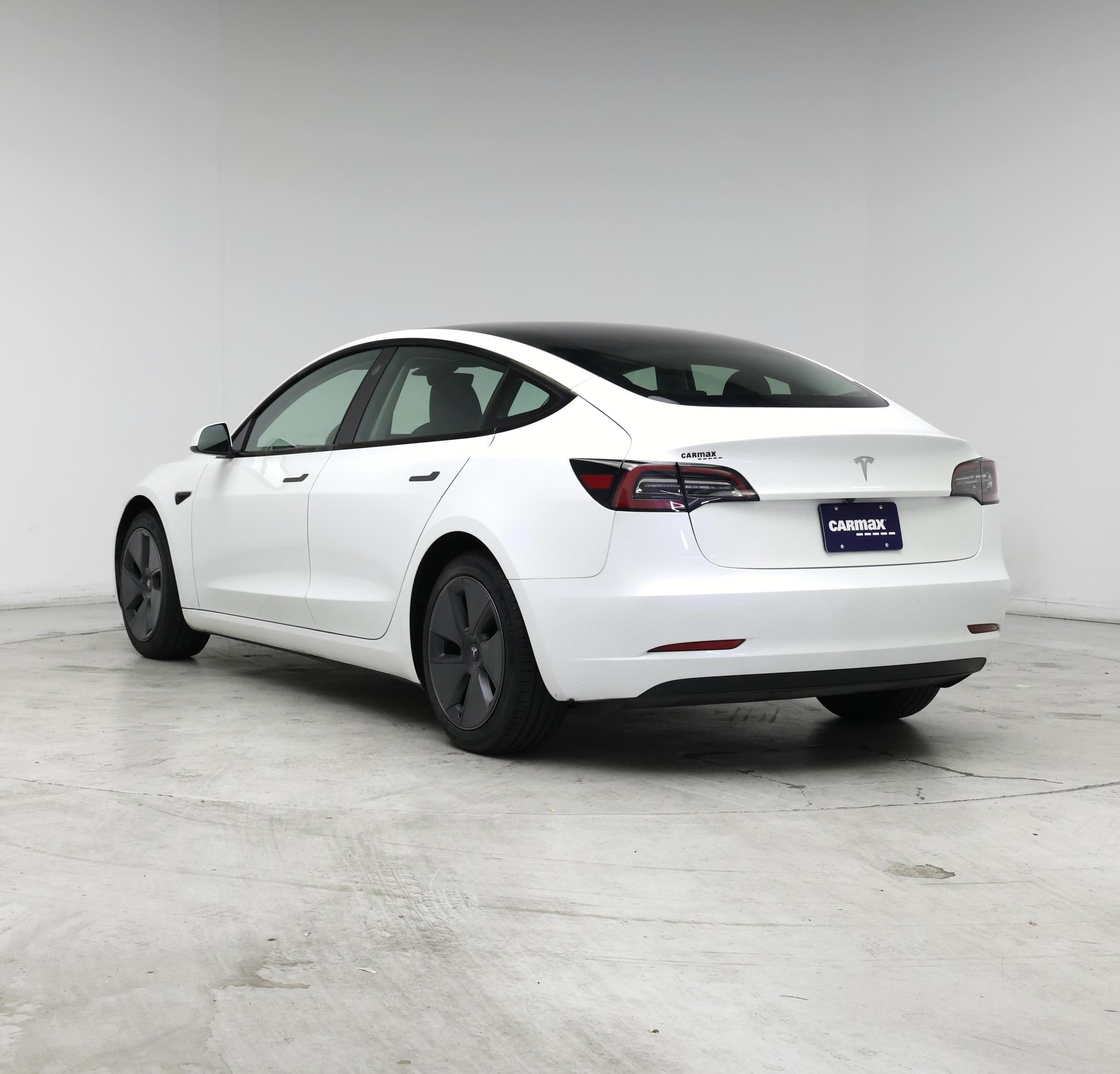 Thumbnail: 2023 Tesla Model 3 - 2