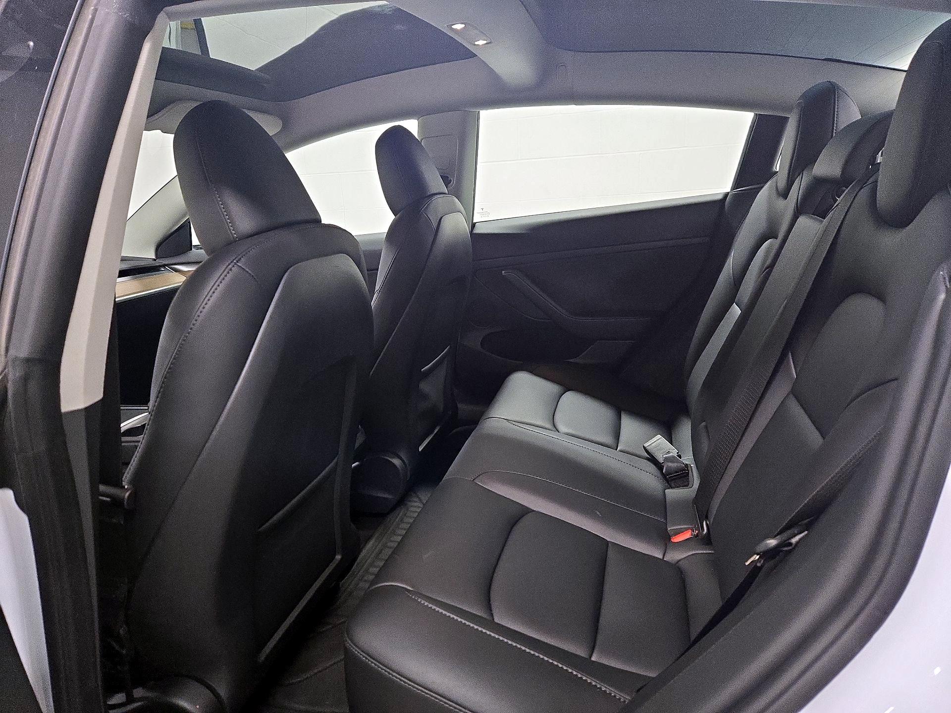 Thumbnail: 2023 Tesla Model 3 - 20