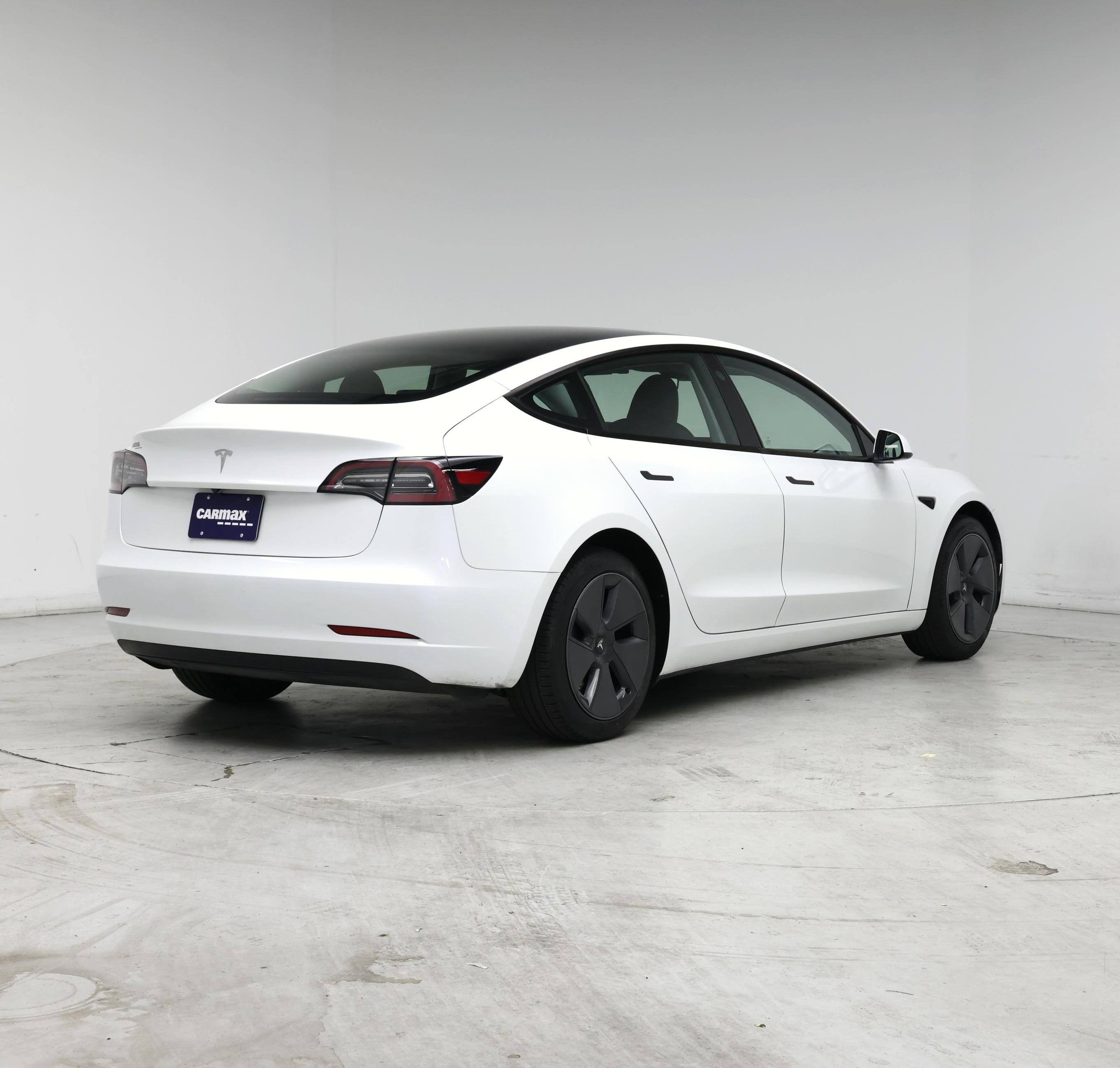 Thumbnail: 2023 Tesla Model 3 - 8
