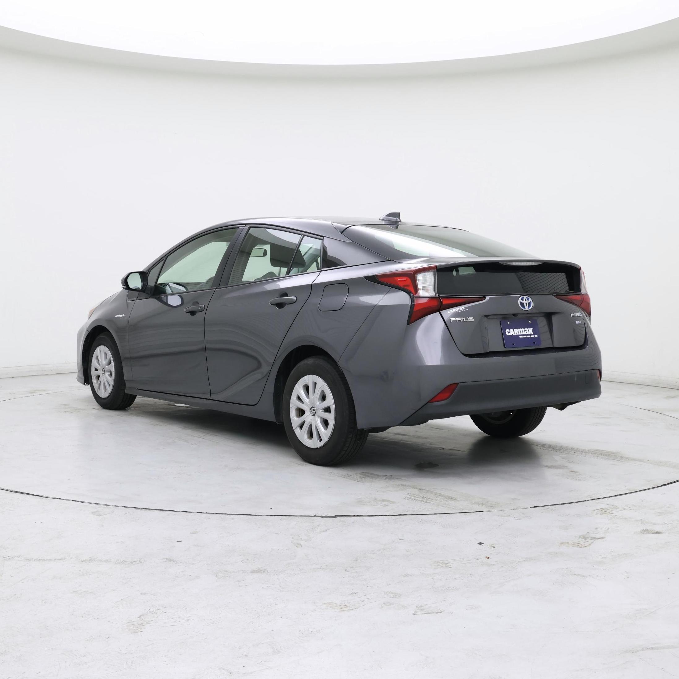 Thumbnail: 2022 Toyota Prius - 2