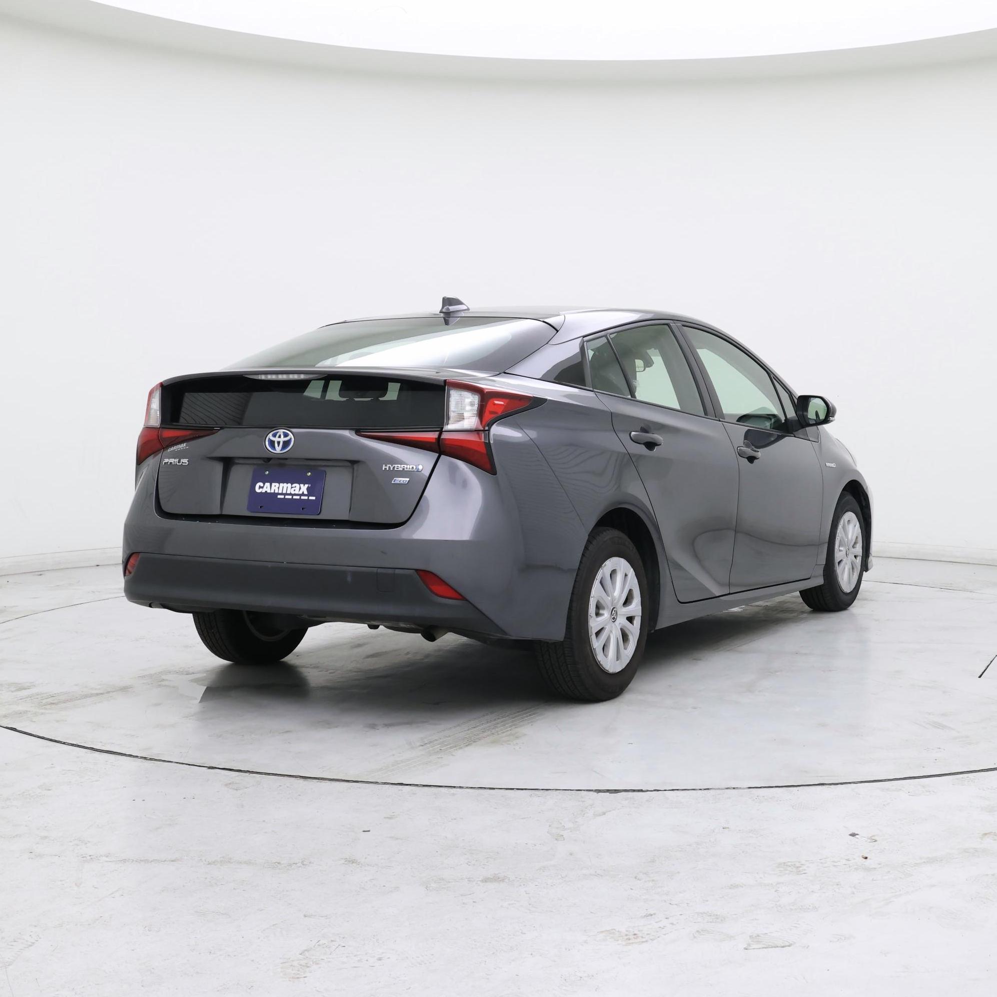 Thumbnail: 2022 Toyota Prius - 8