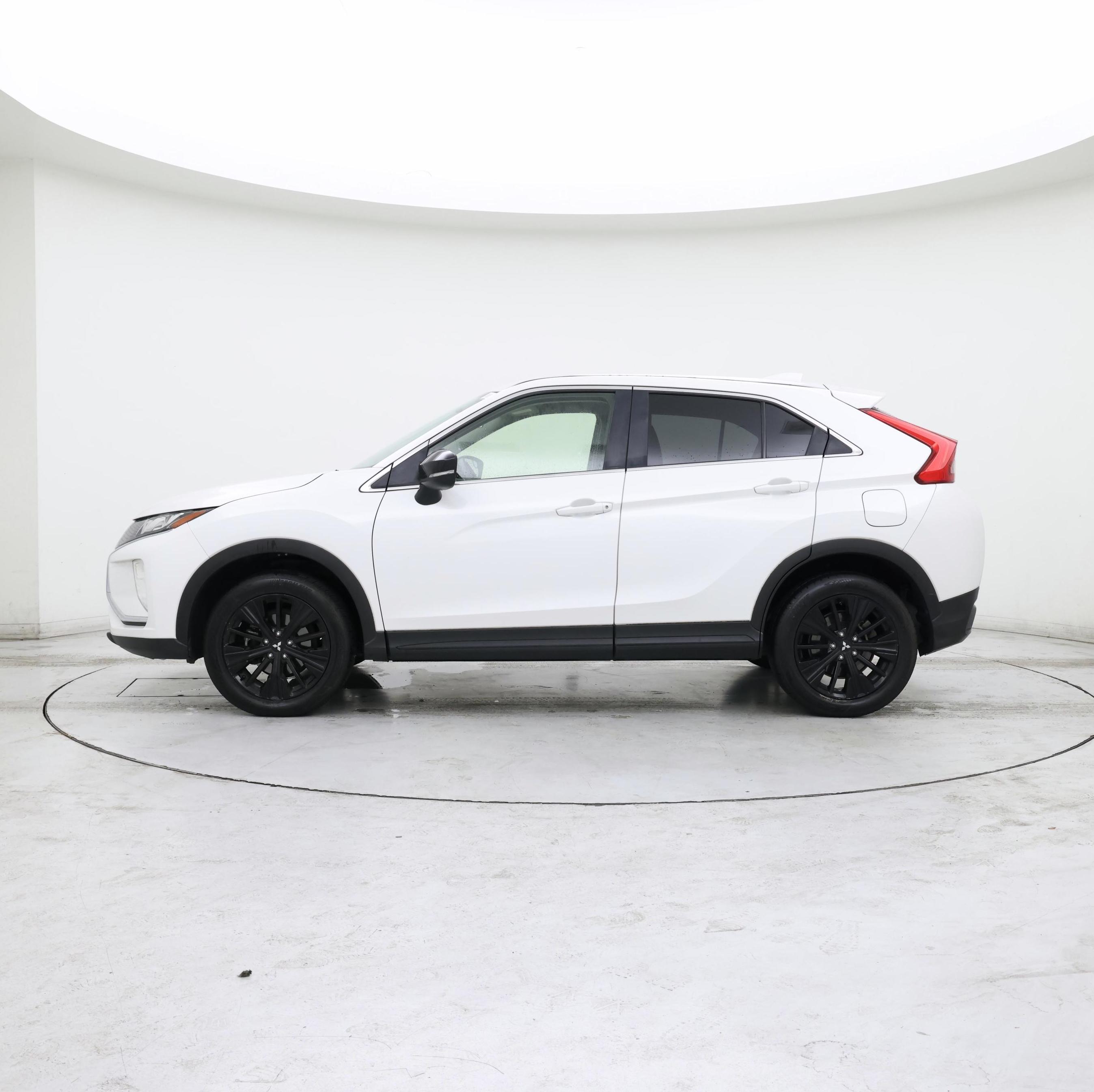 Thumbnail: 2020 Mitsubishi Eclipse Cross - 3