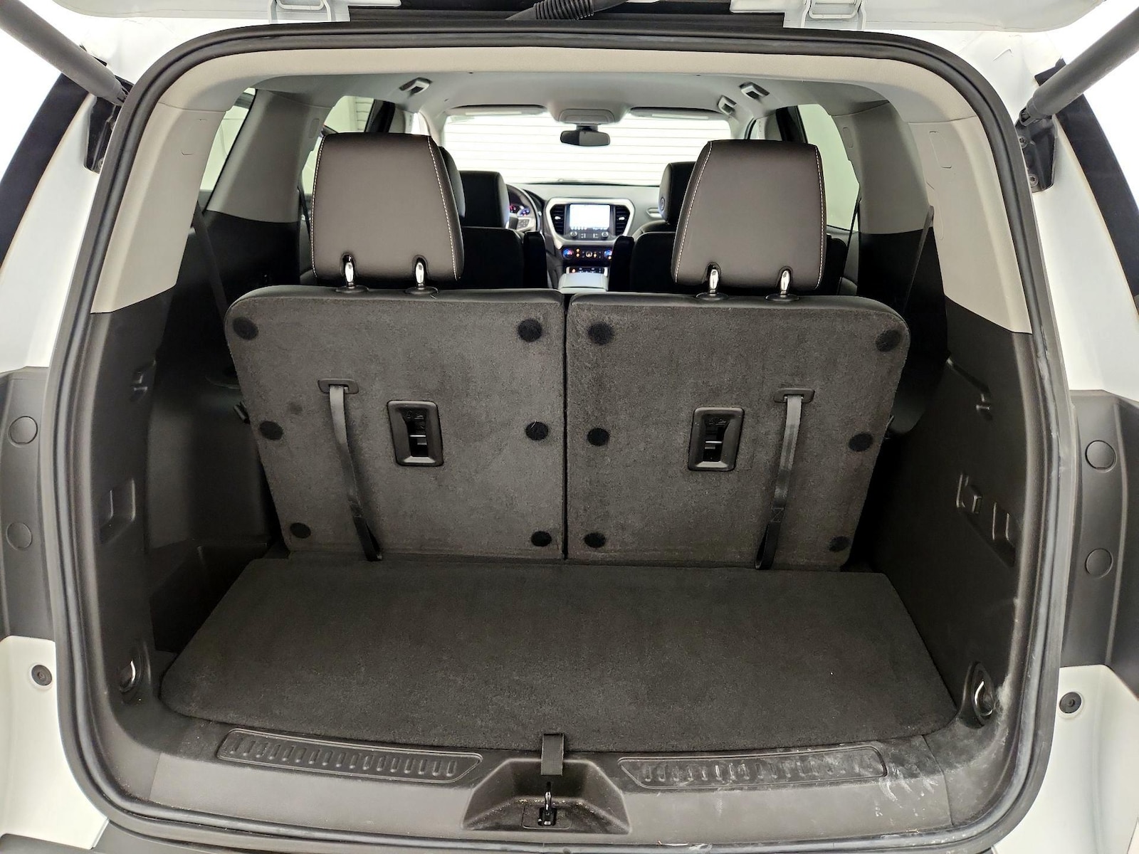 2023 GMC Acadia SLT - Photo 23