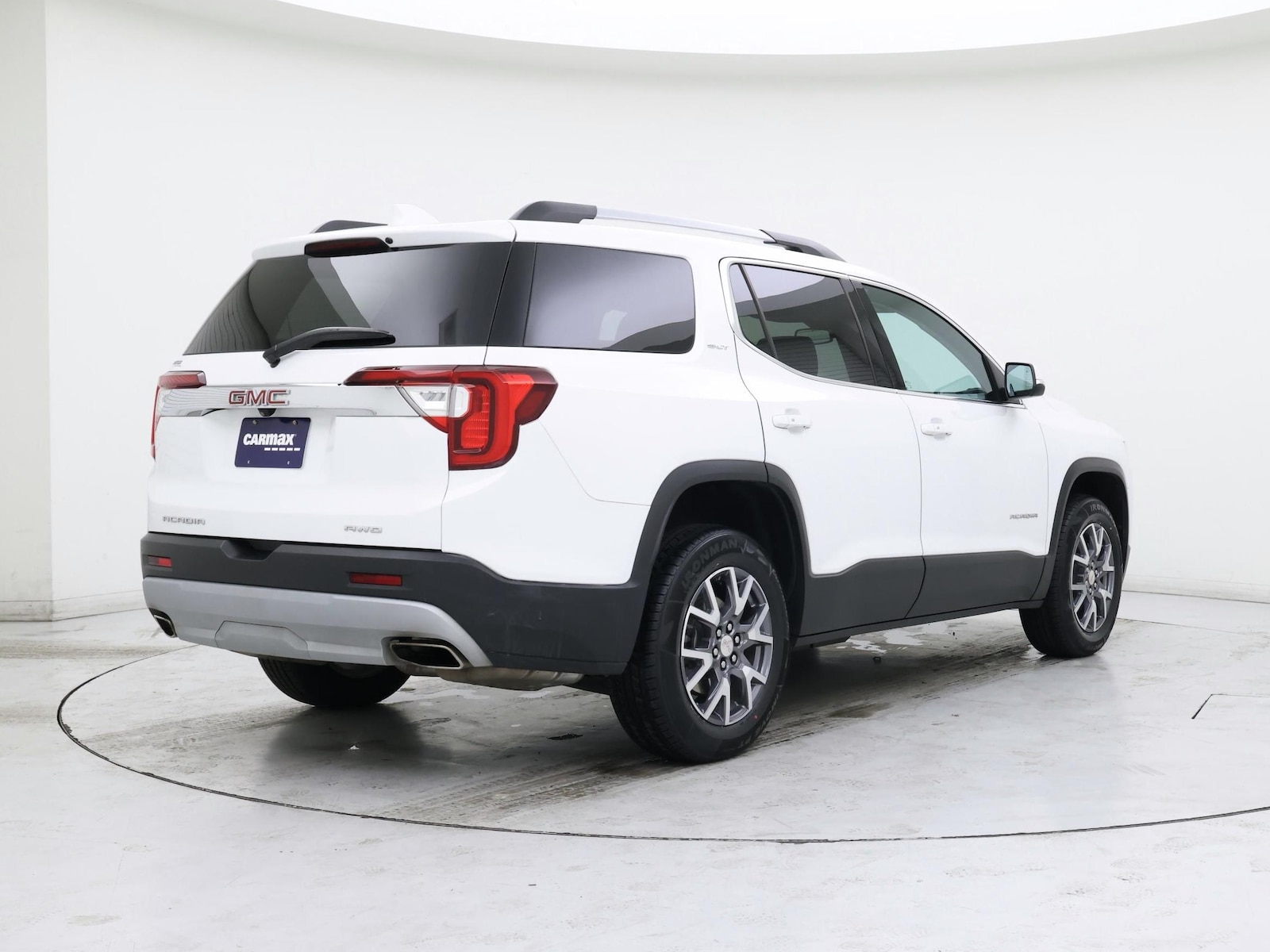 2023 GMC Acadia SLT - Photo 9
