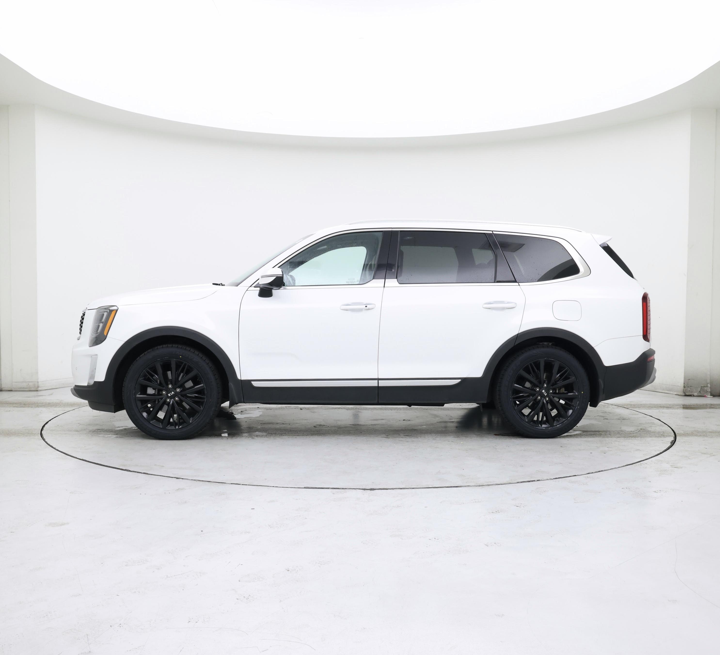 Thumbnail: 2020 Kia Telluride - 3
