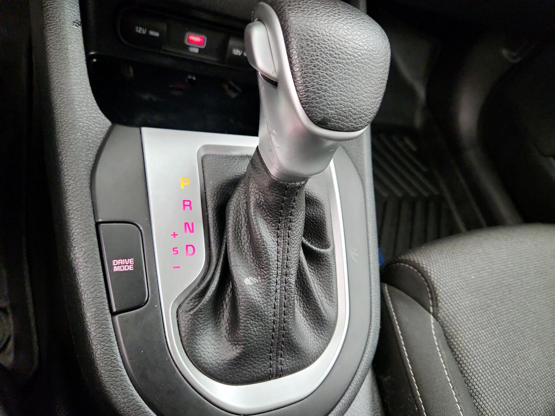 Thumbnail: 2023 Kia Forte - 17