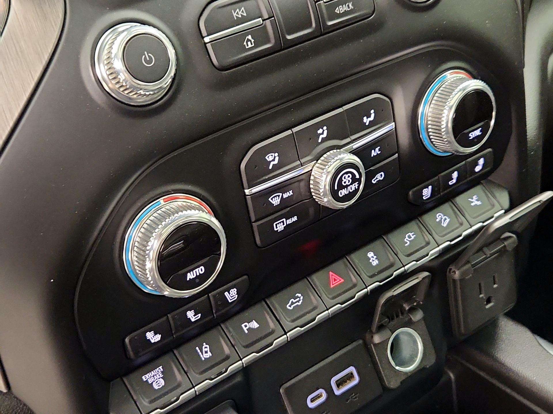 Thumbnail: 2021 GMC Sierra 2500 - 17