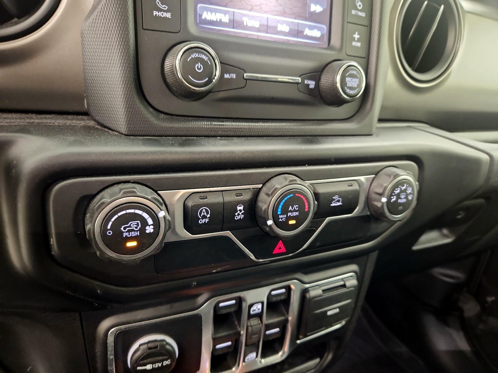 2020 Jeep Gladiator Sport S - Photo 17