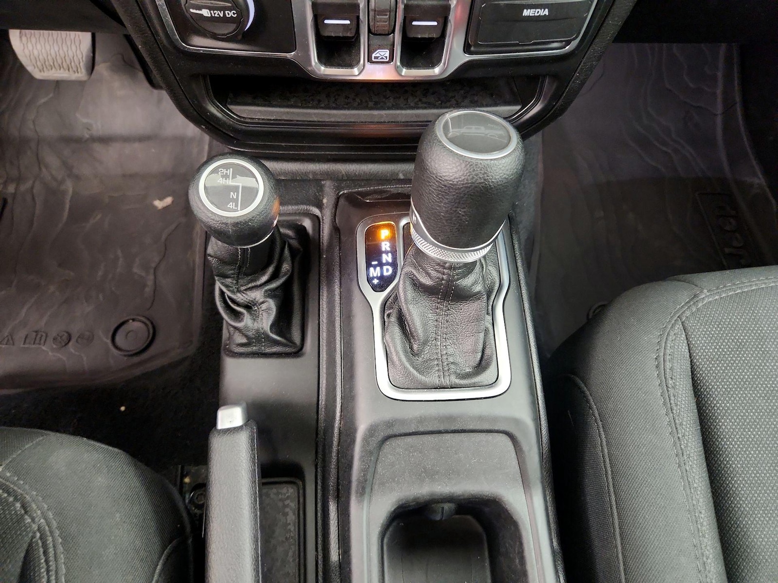 2020 Jeep Gladiator Sport S - Photo 18