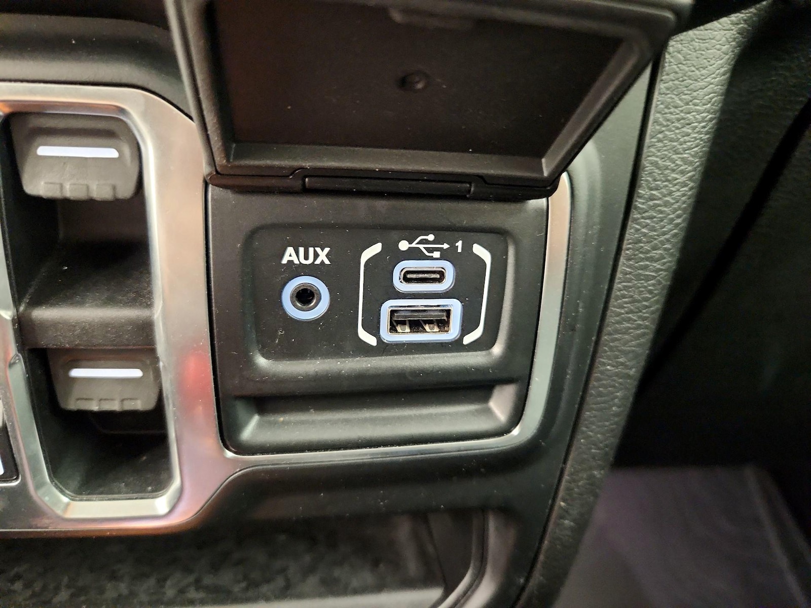 2020 Jeep Gladiator Sport S - Photo 19