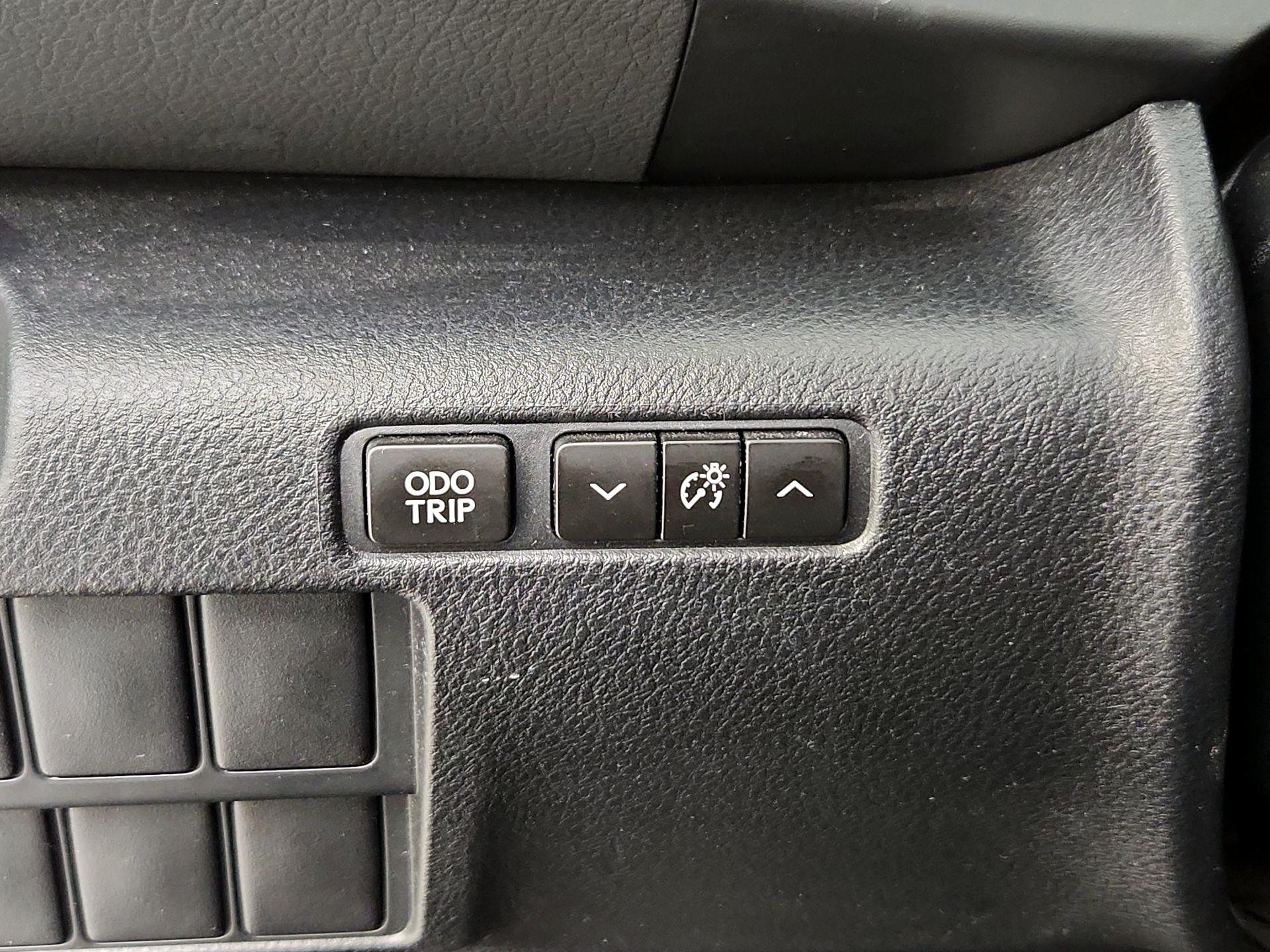 Thumbnail: 2014 Lexus IS - 13