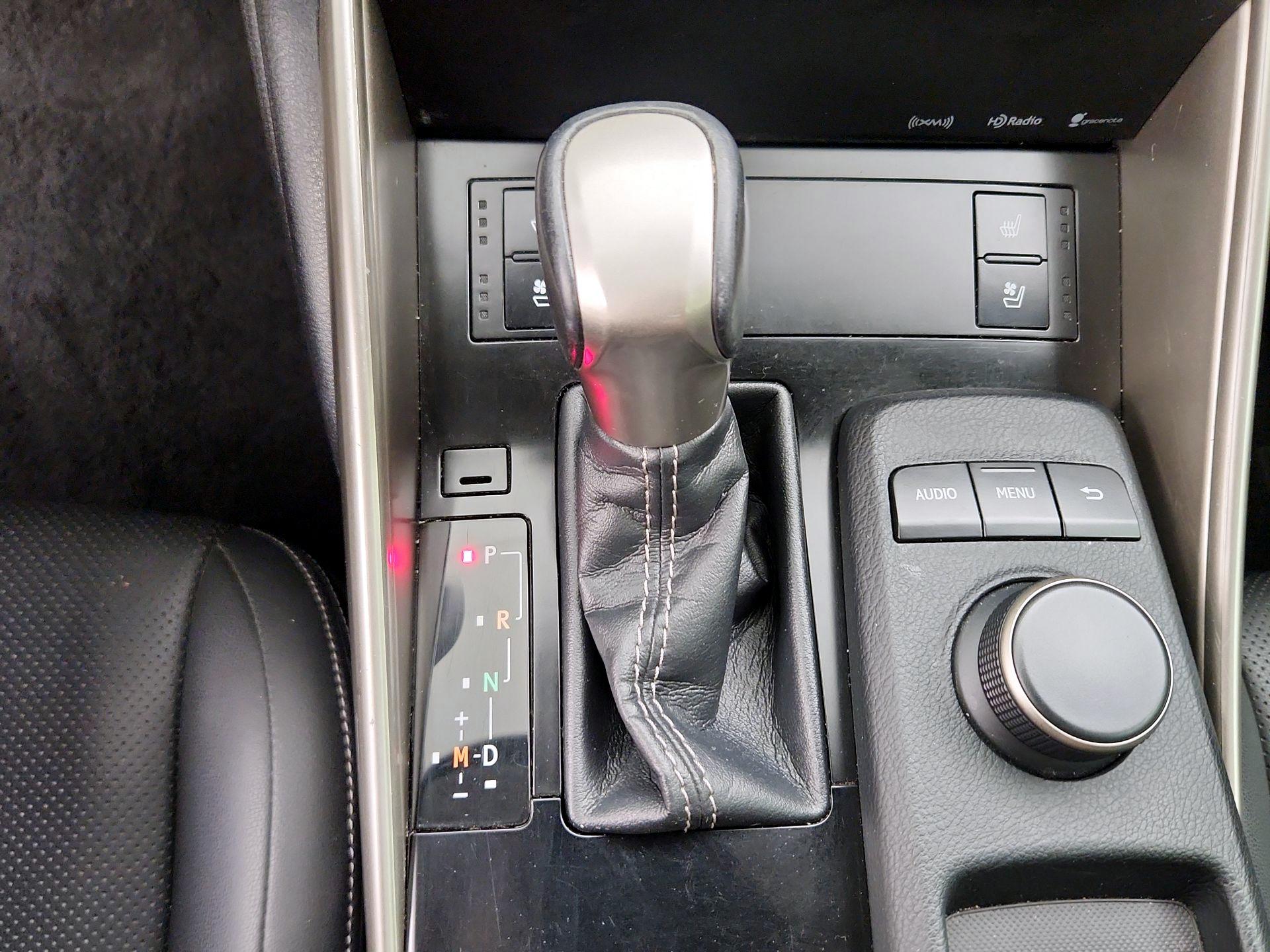Thumbnail: 2014 Lexus IS - 17