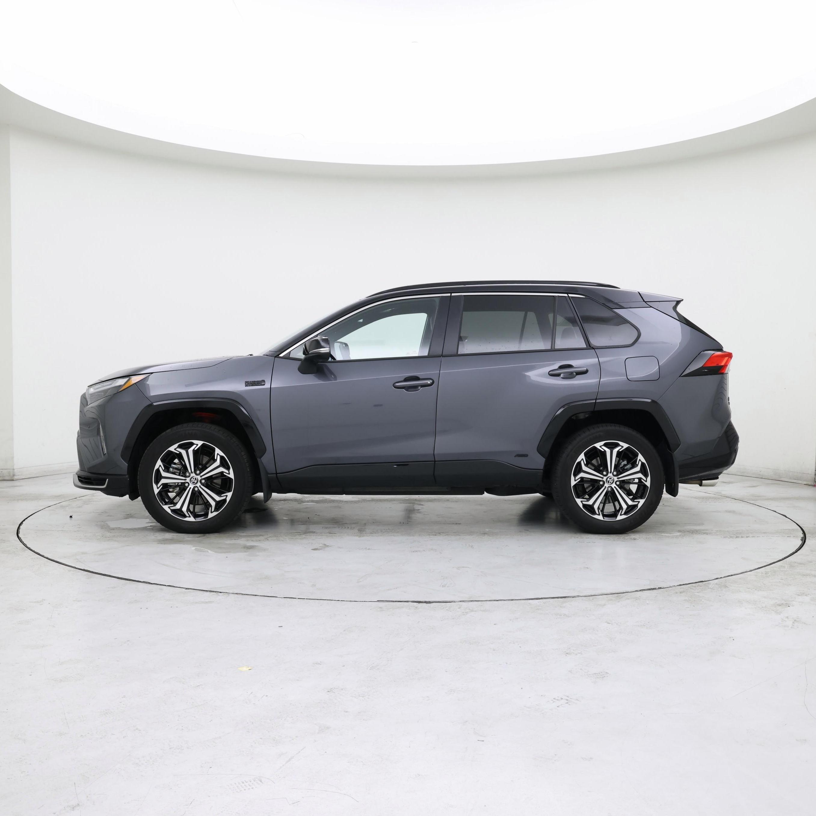 Thumbnail: 2024 Toyota RAV4 - 3