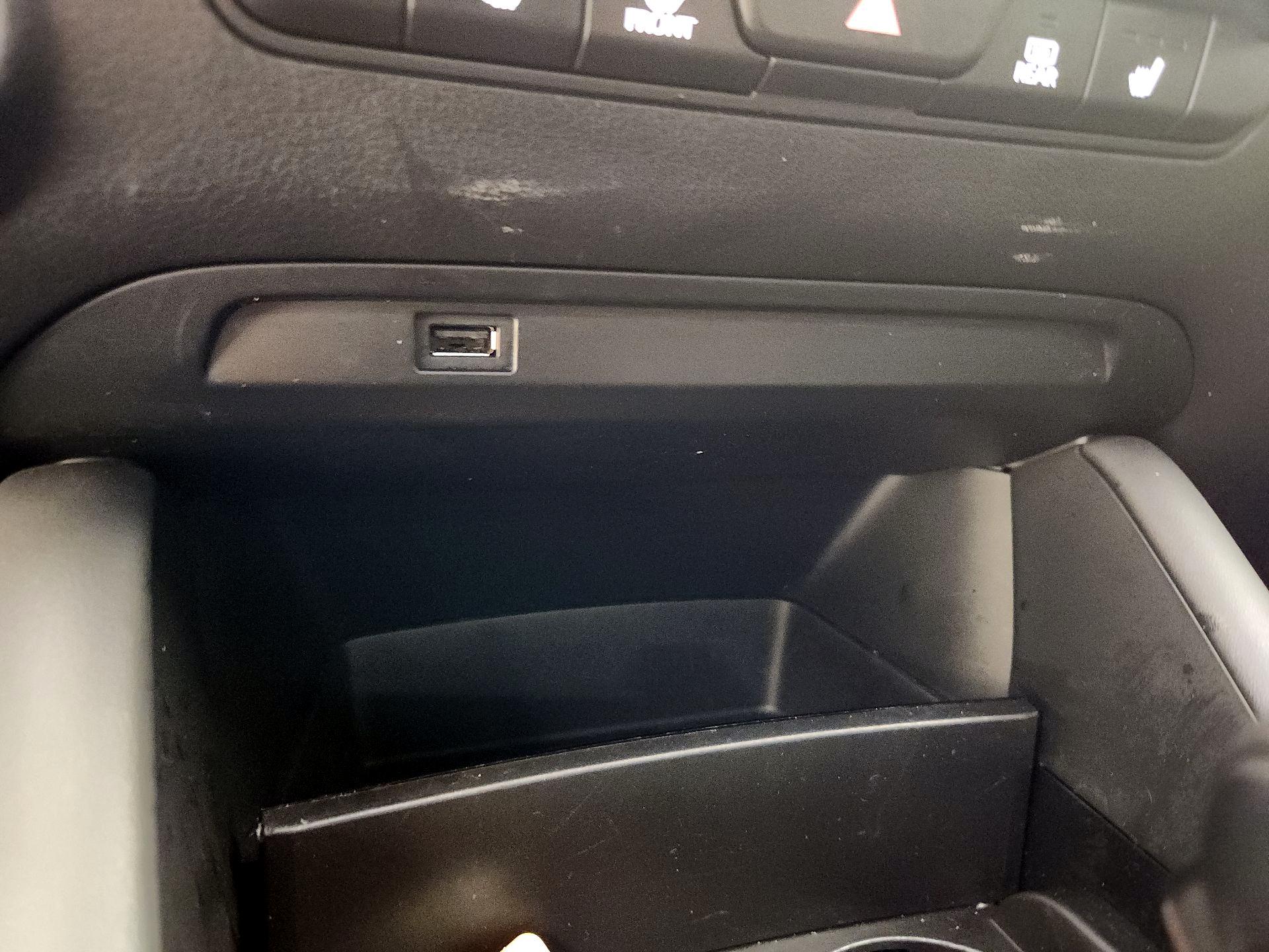 Thumbnail: 2019 Mazda Mazda3 - 18