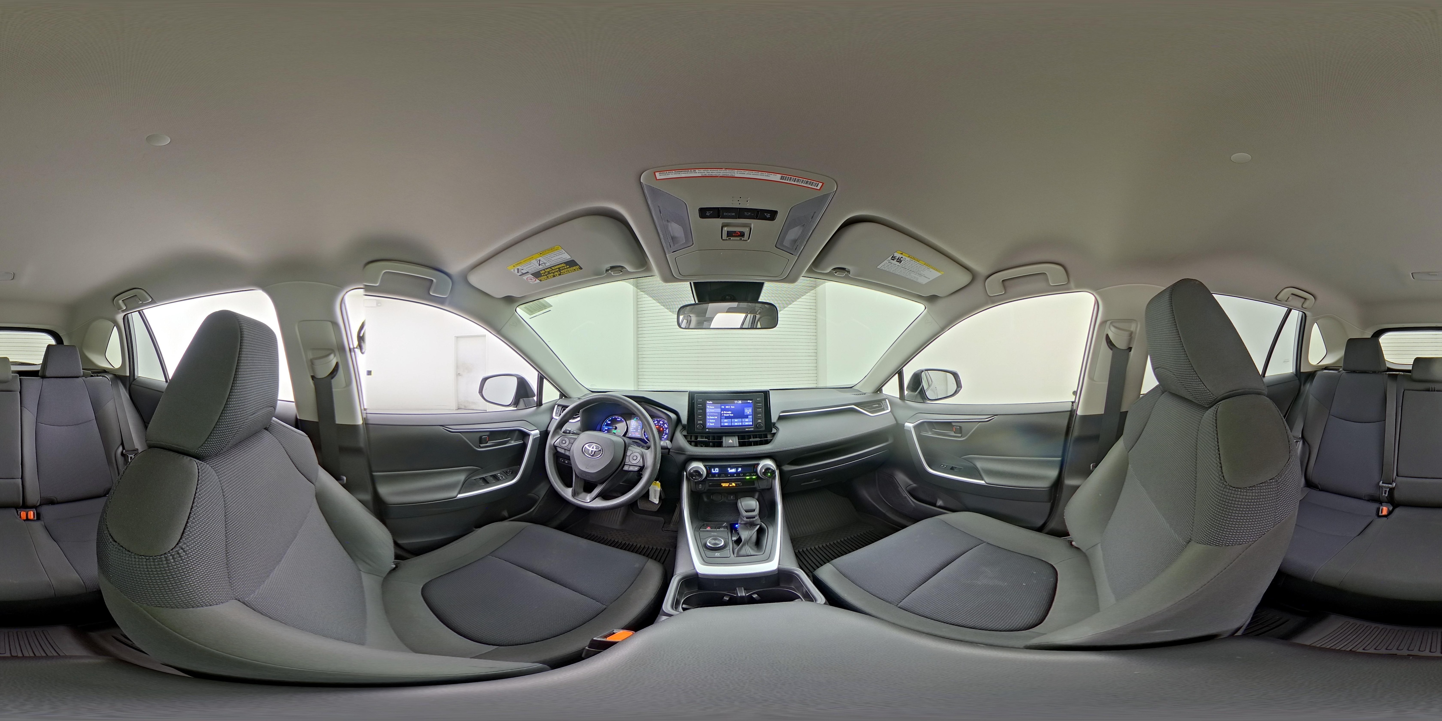 2022 Toyota RAV4 LE - Photo 24