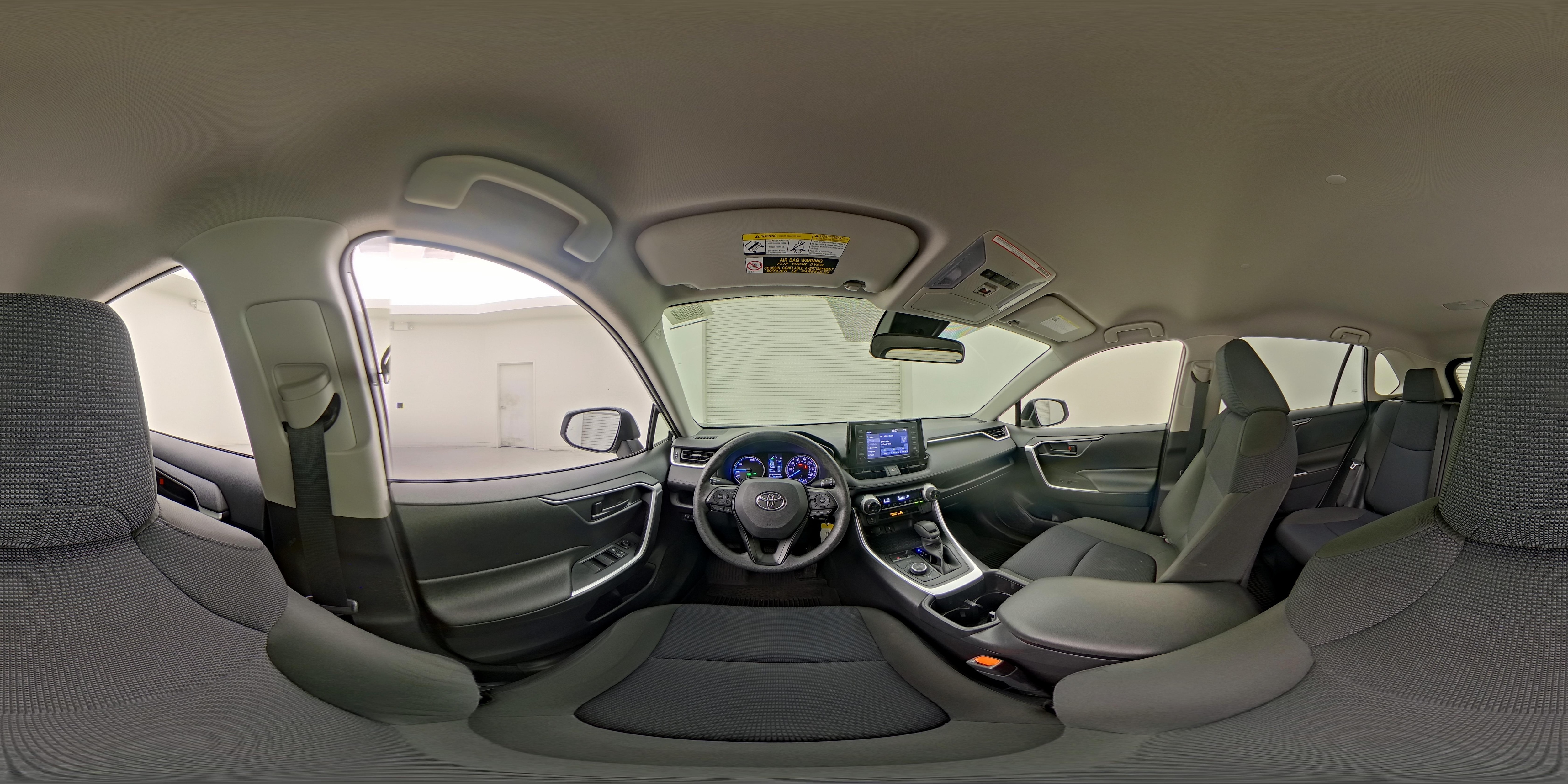 2022 Toyota RAV4 LE - Photo 26