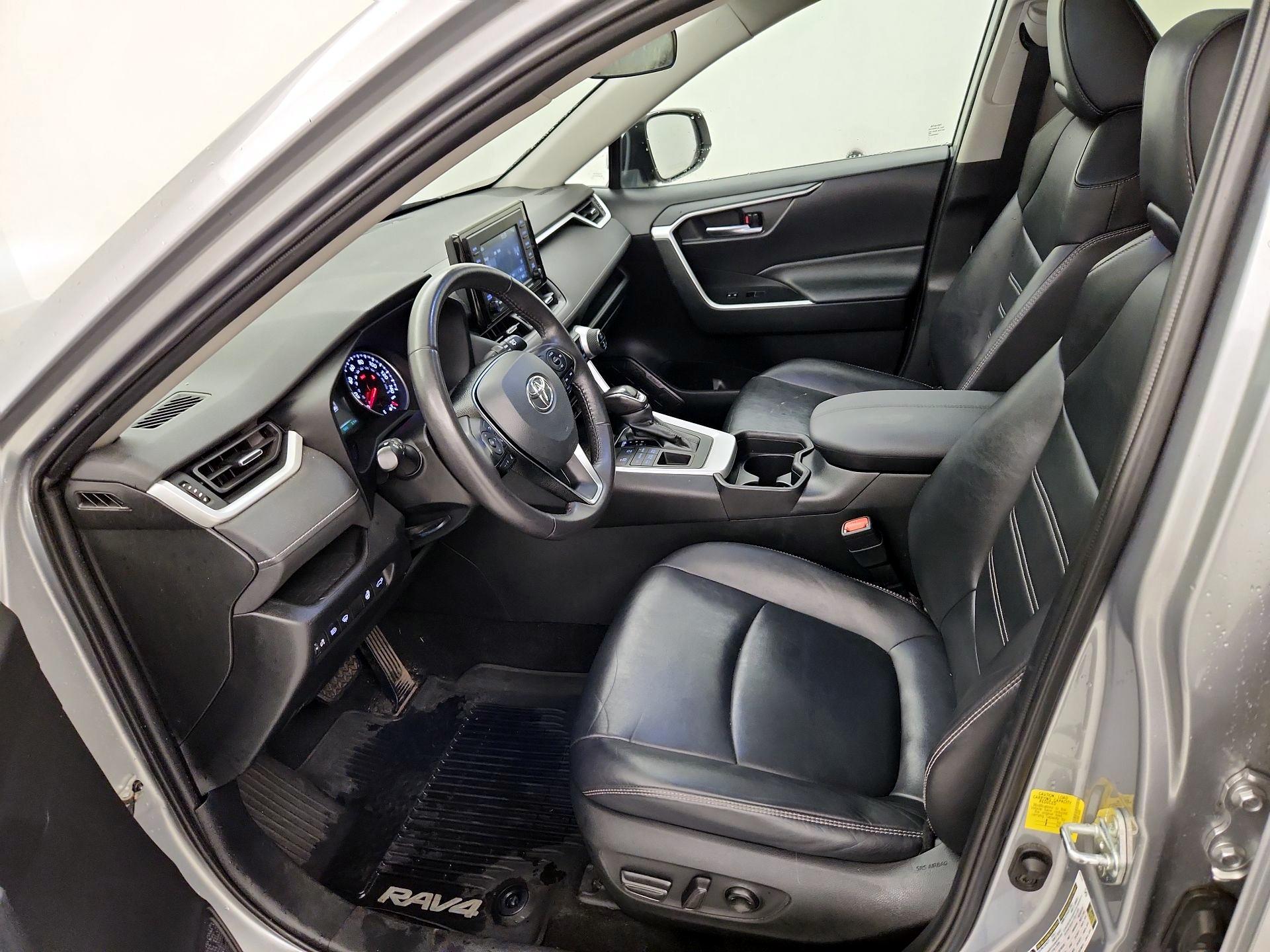 Thumbnail: 2021 Toyota RAV4 - 11