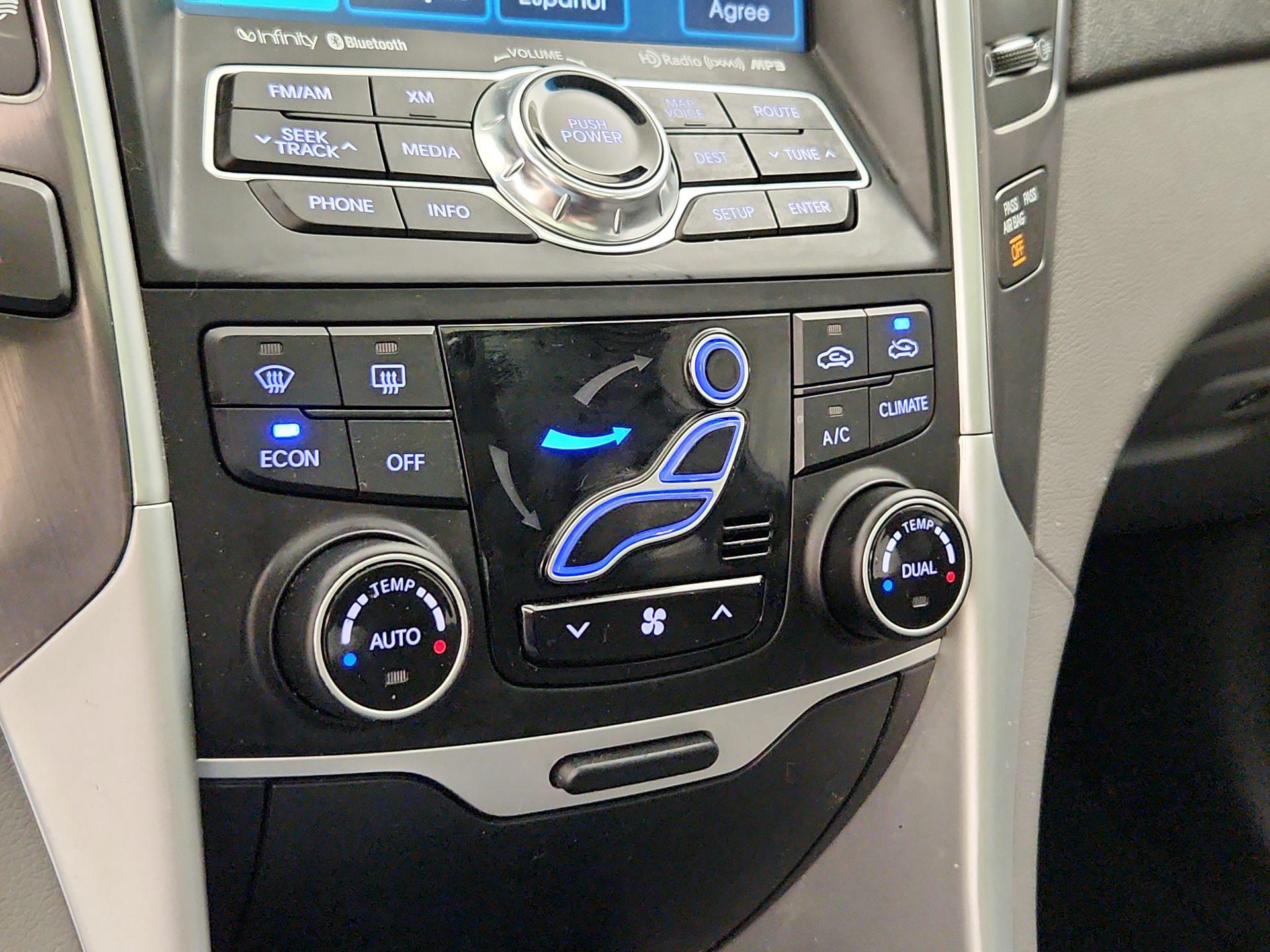 Thumbnail: 2015 Hyundai Sonata - 17