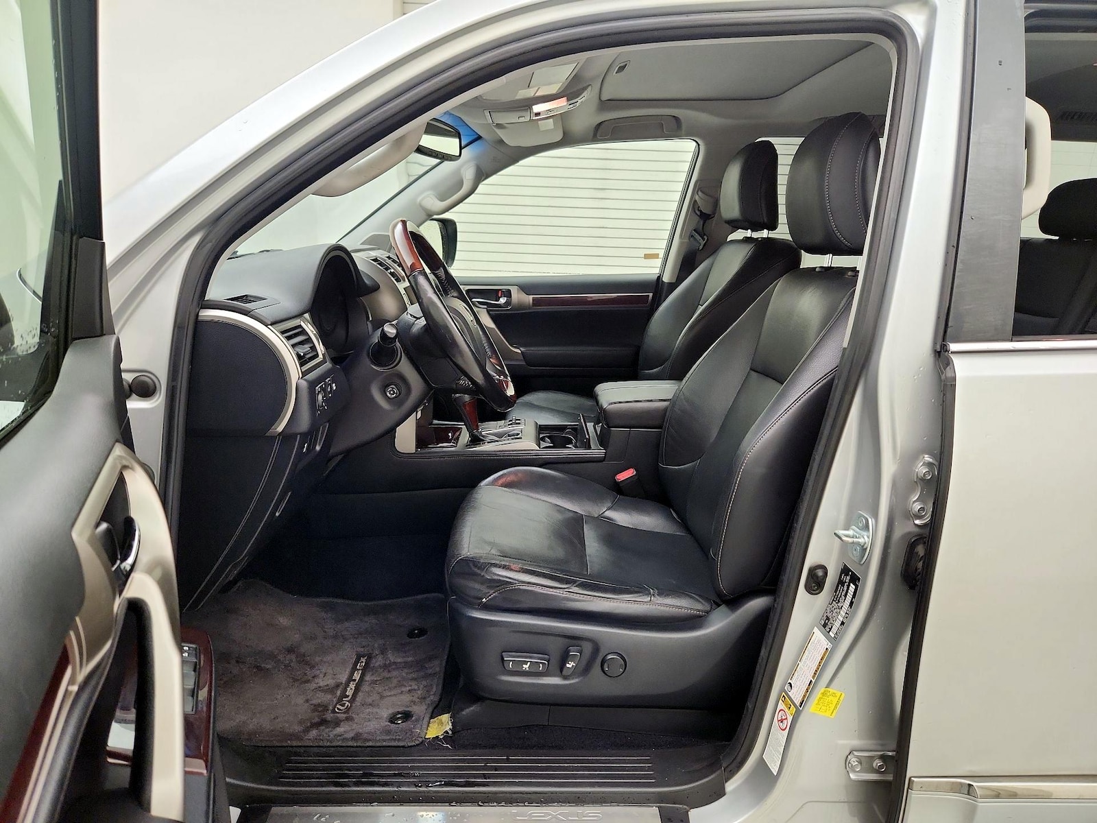 2017 Lexus GX Base - Photo 12