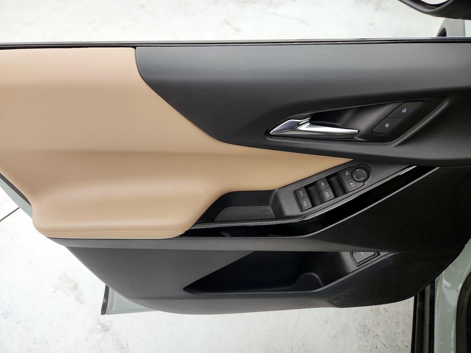 2025 Chevrolet Equinox ACTIV - Photo 13