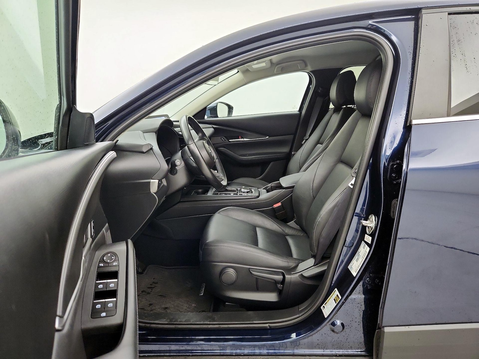 Side Airbags & Leatherette Seats