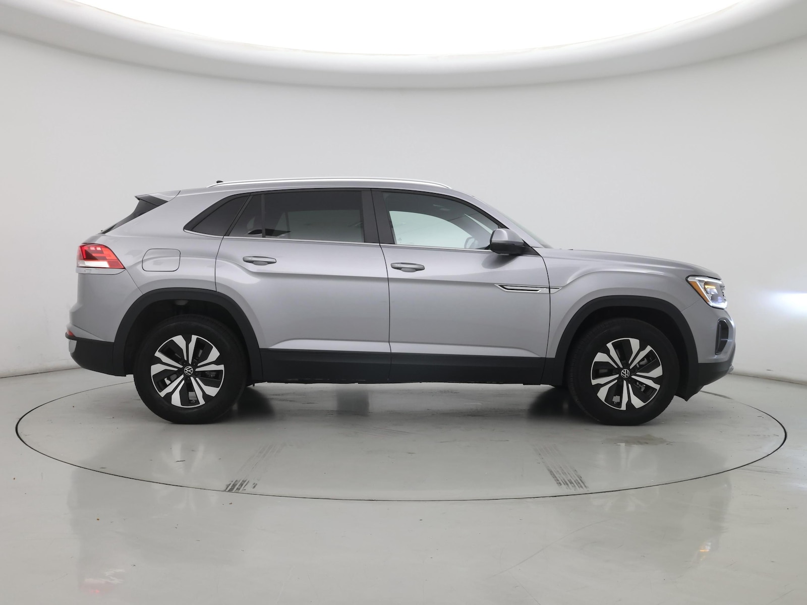 2025 Volkswagen Atlas Cross Sport SE - Photo 8
