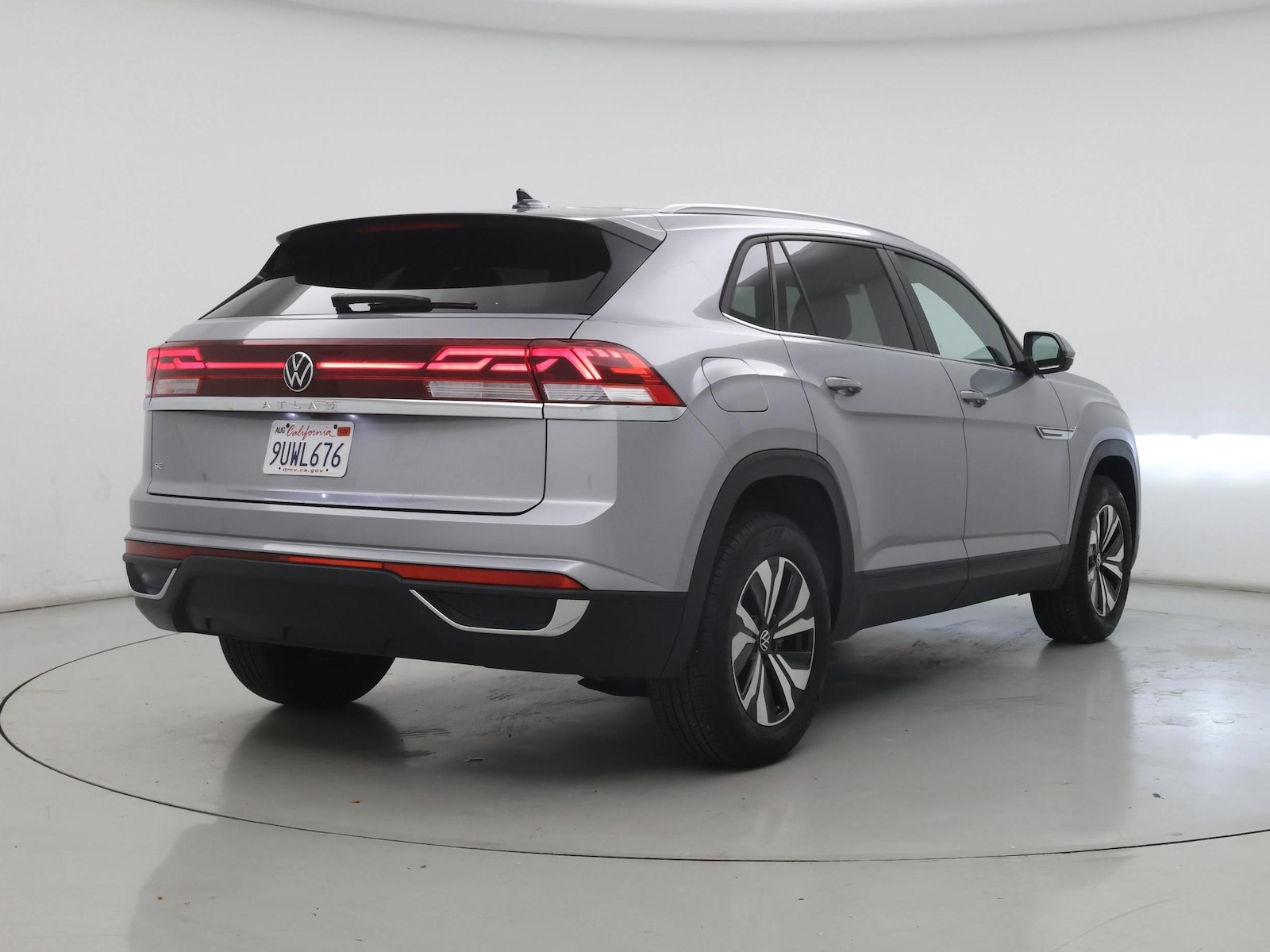 2025 Volkswagen Atlas Cross Sport SE - Photo 9