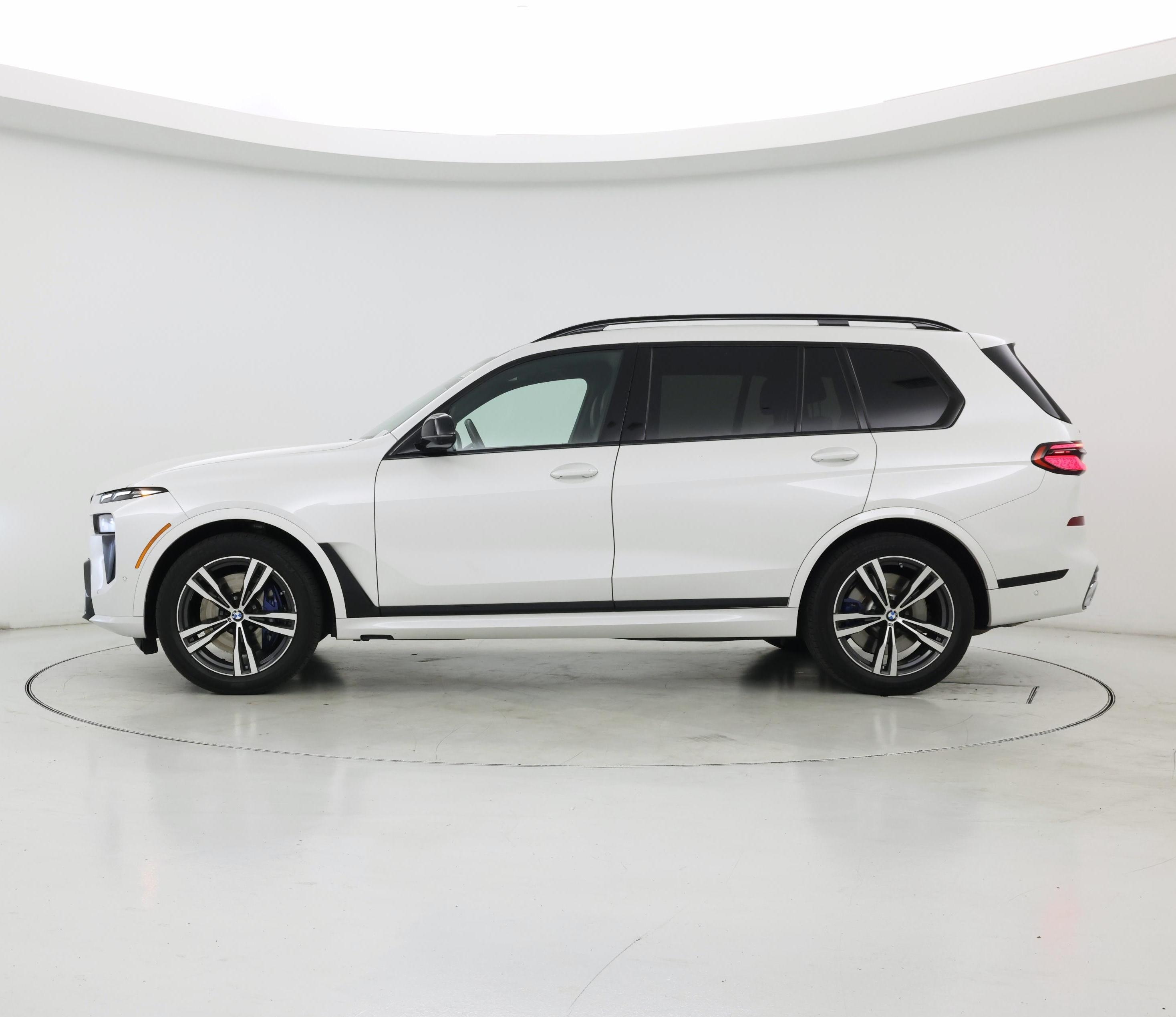 Thumbnail: 2024 BMW X7 - 3