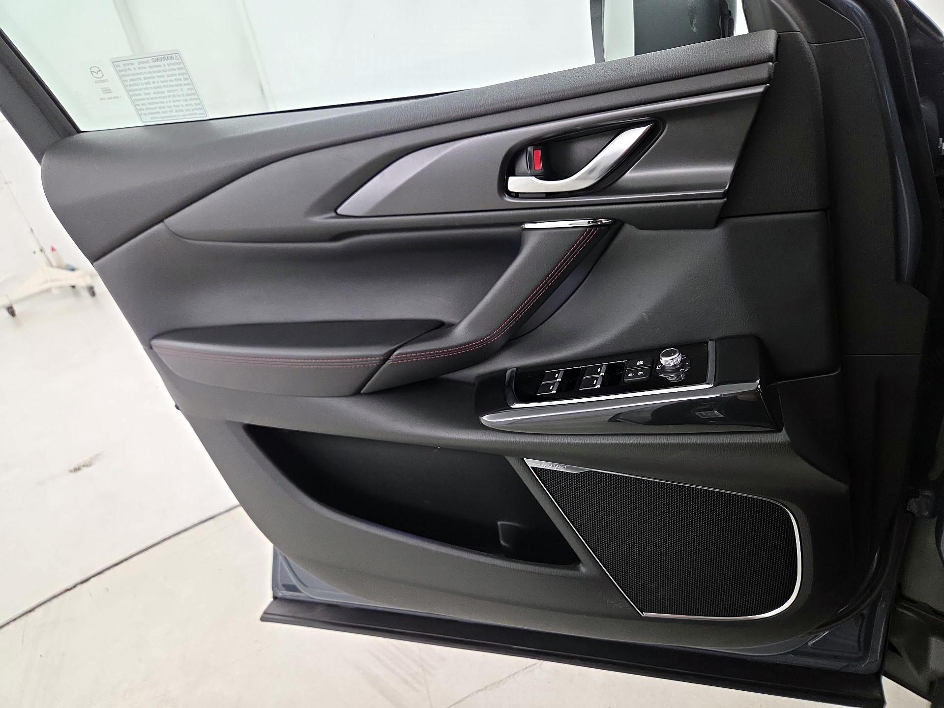 Thumbnail: 2023 Mazda CX-9 - 12