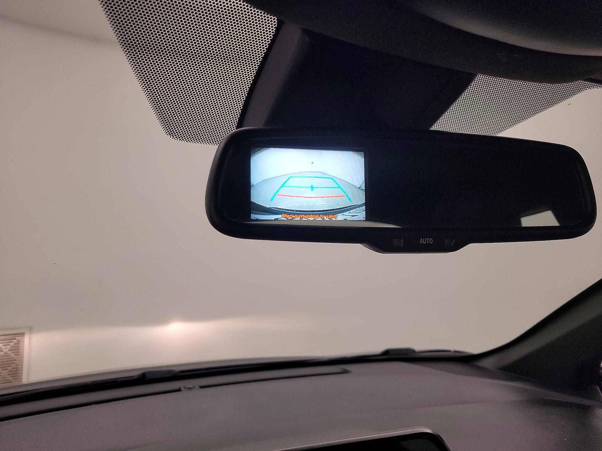 Thumbnail: 2018 Toyota C-HR - 14