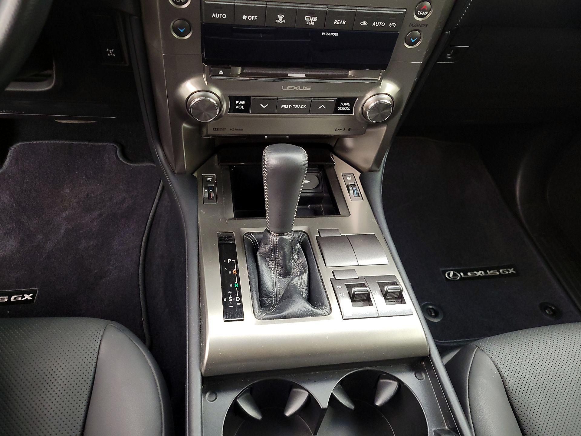 Thumbnail: 2015 Lexus GX - 18