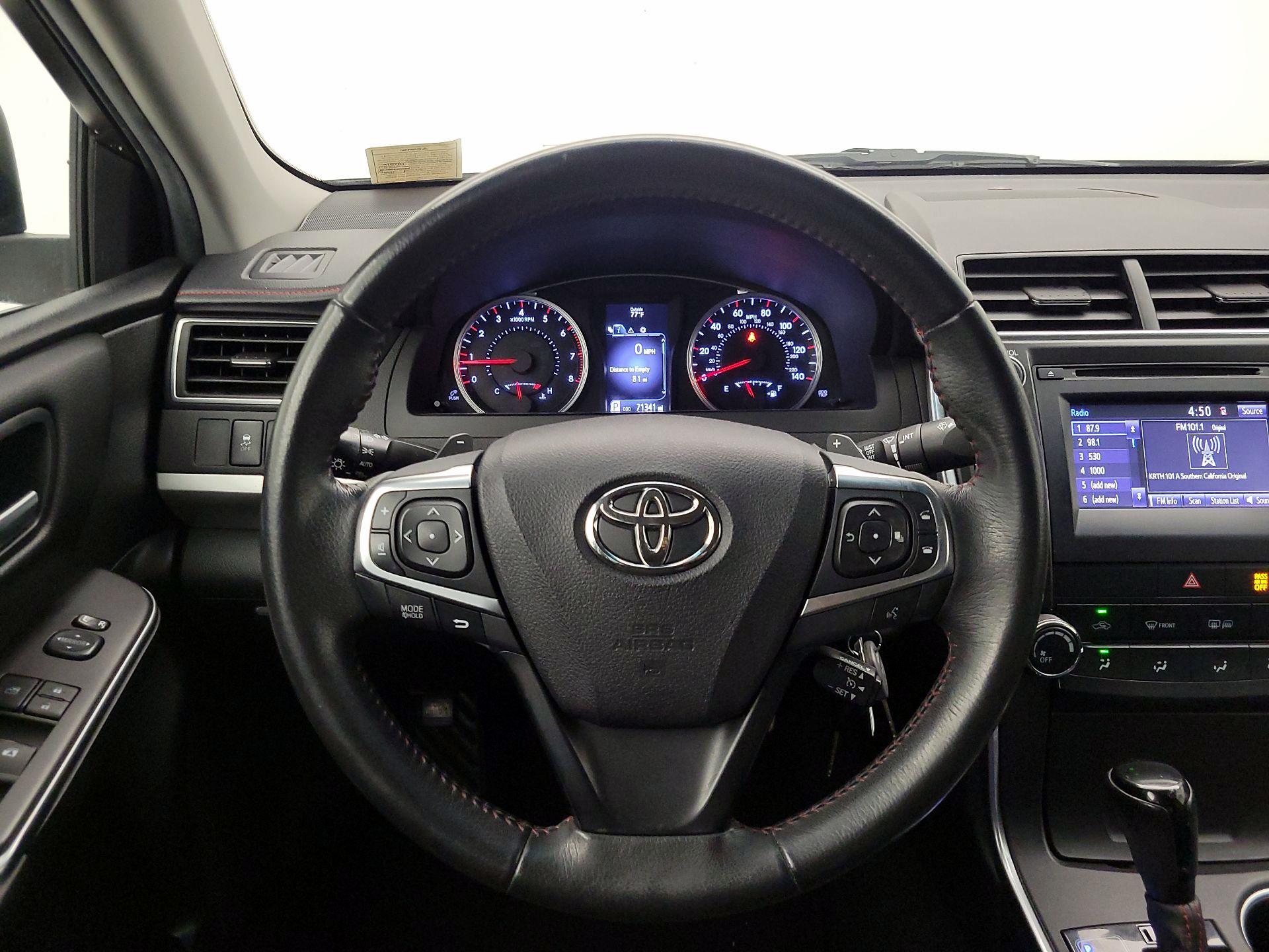 Thumbnail: 2017 Toyota Camry - 10