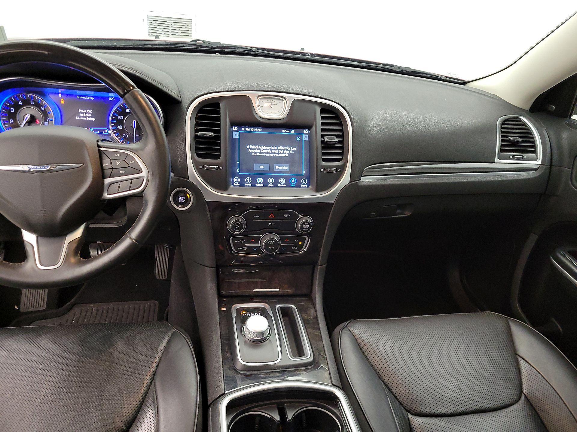 Thumbnail: 2019 Chrysler 300 - 9