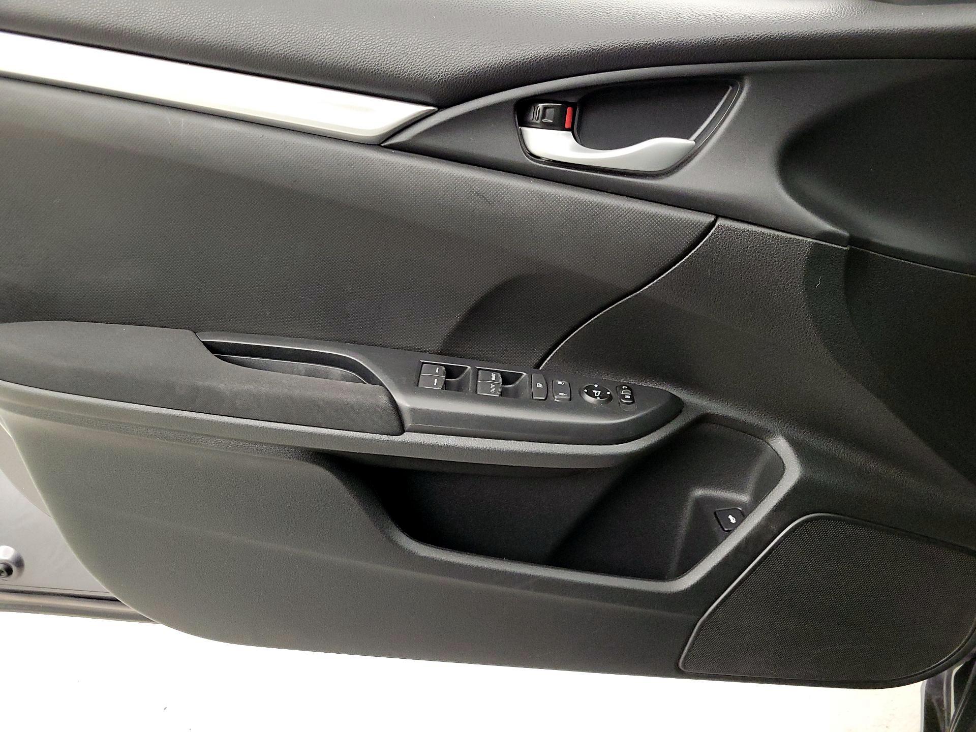 Thumbnail: 2017 Honda Civic - 12