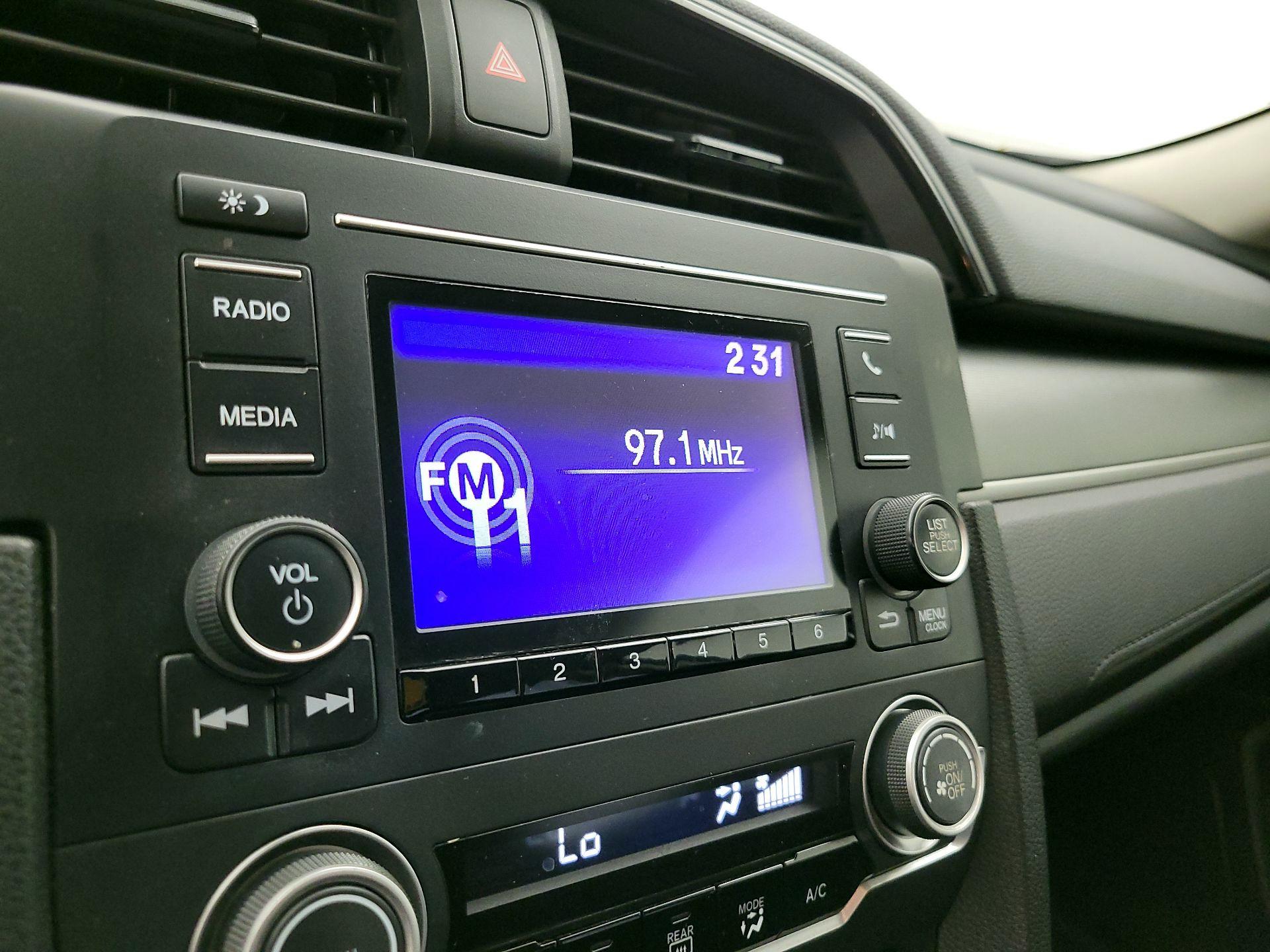 Thumbnail: 2017 Honda Civic - 15